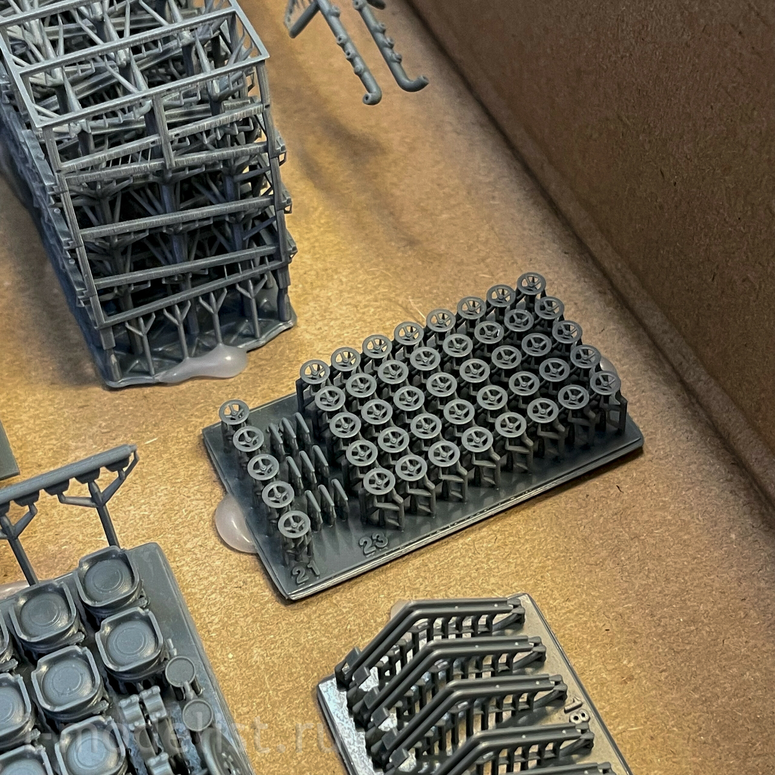 ММ35057 My модель 1/35 АУ-21 Автомобиль углекислfromного тушения на базе грузового автомобиля 130