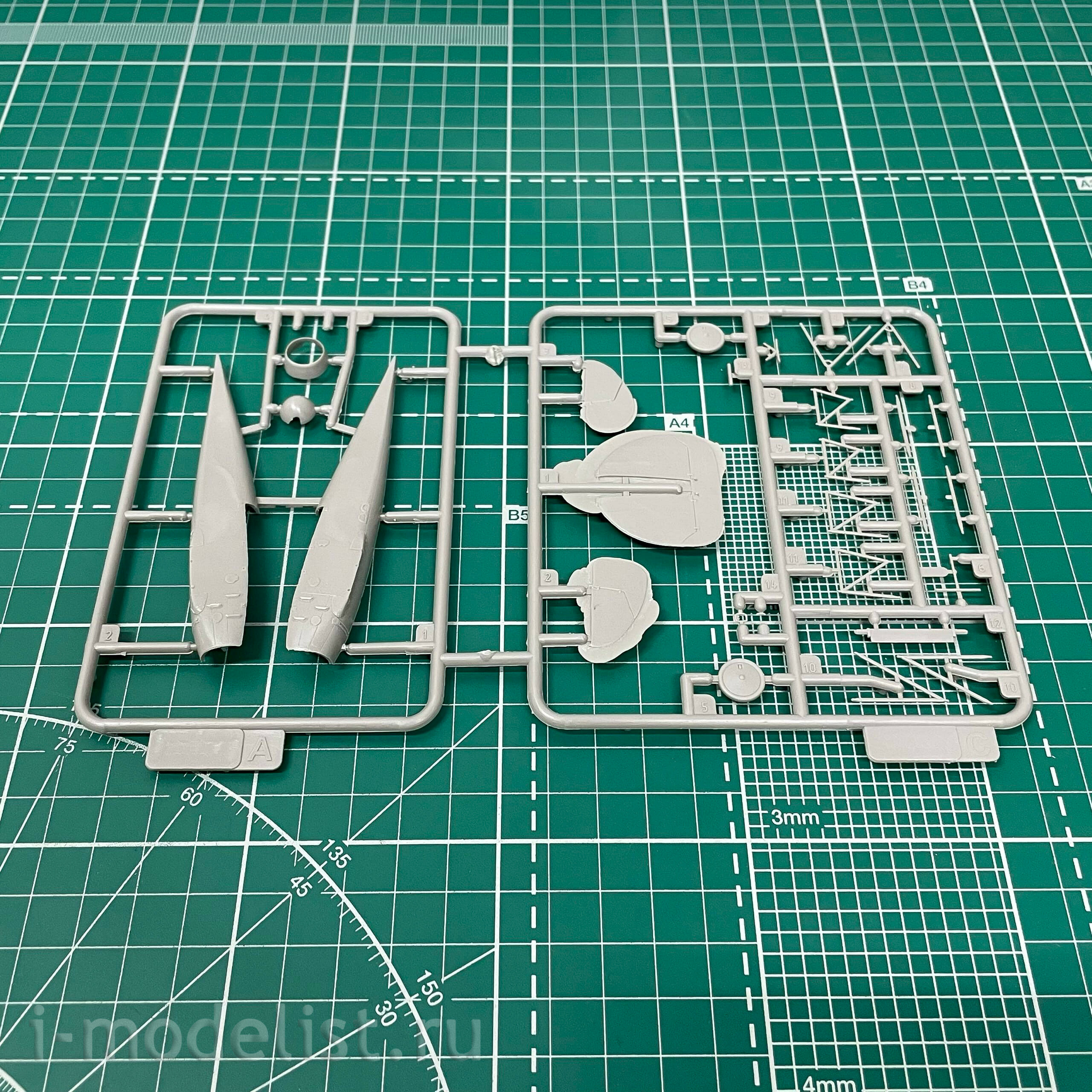 022 Roden 1/72 Albatros D. III Oeffag s.53 Aircraft