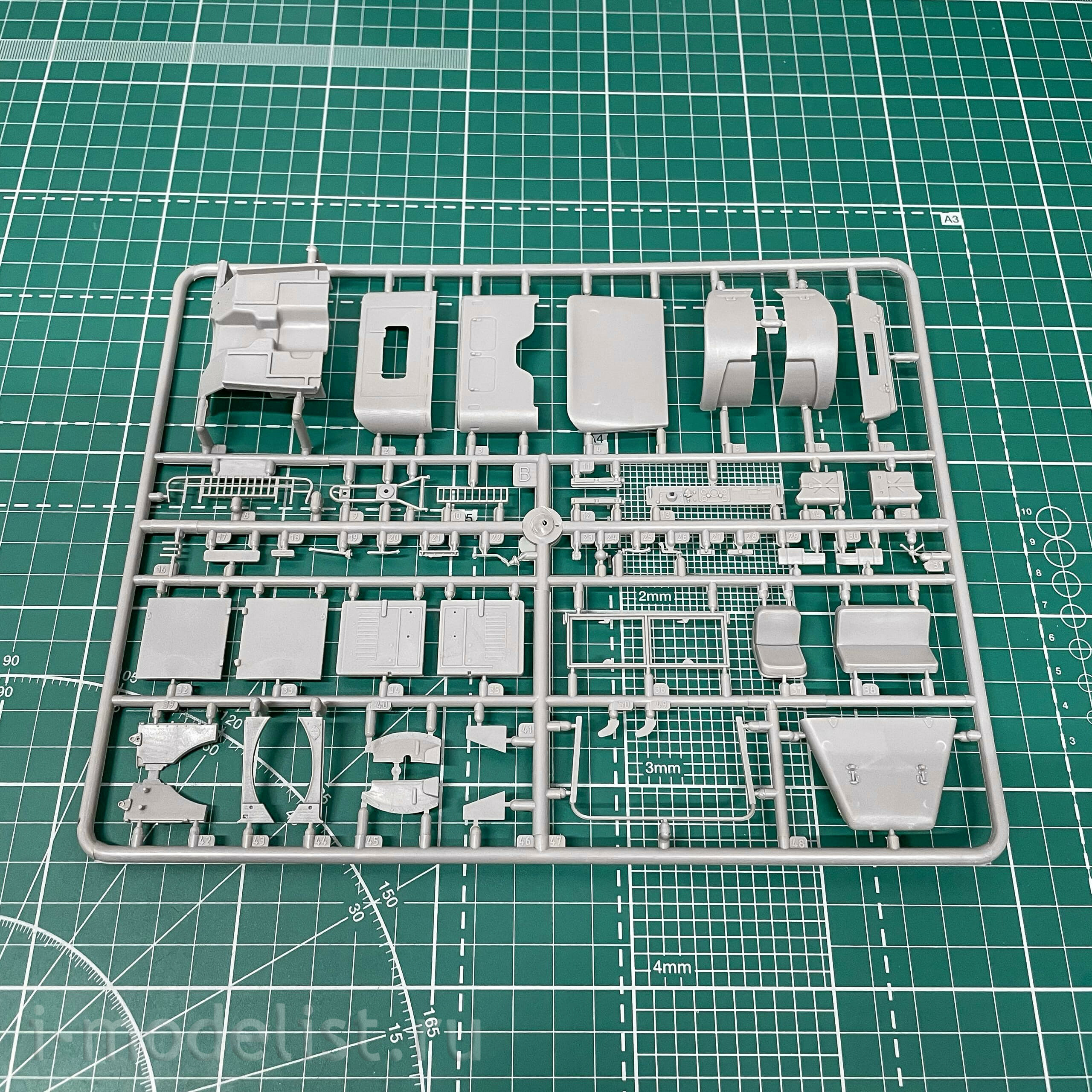 806 Roden 1/35 Dodge M-37 3/4 ton 4x4 Cargo Truck