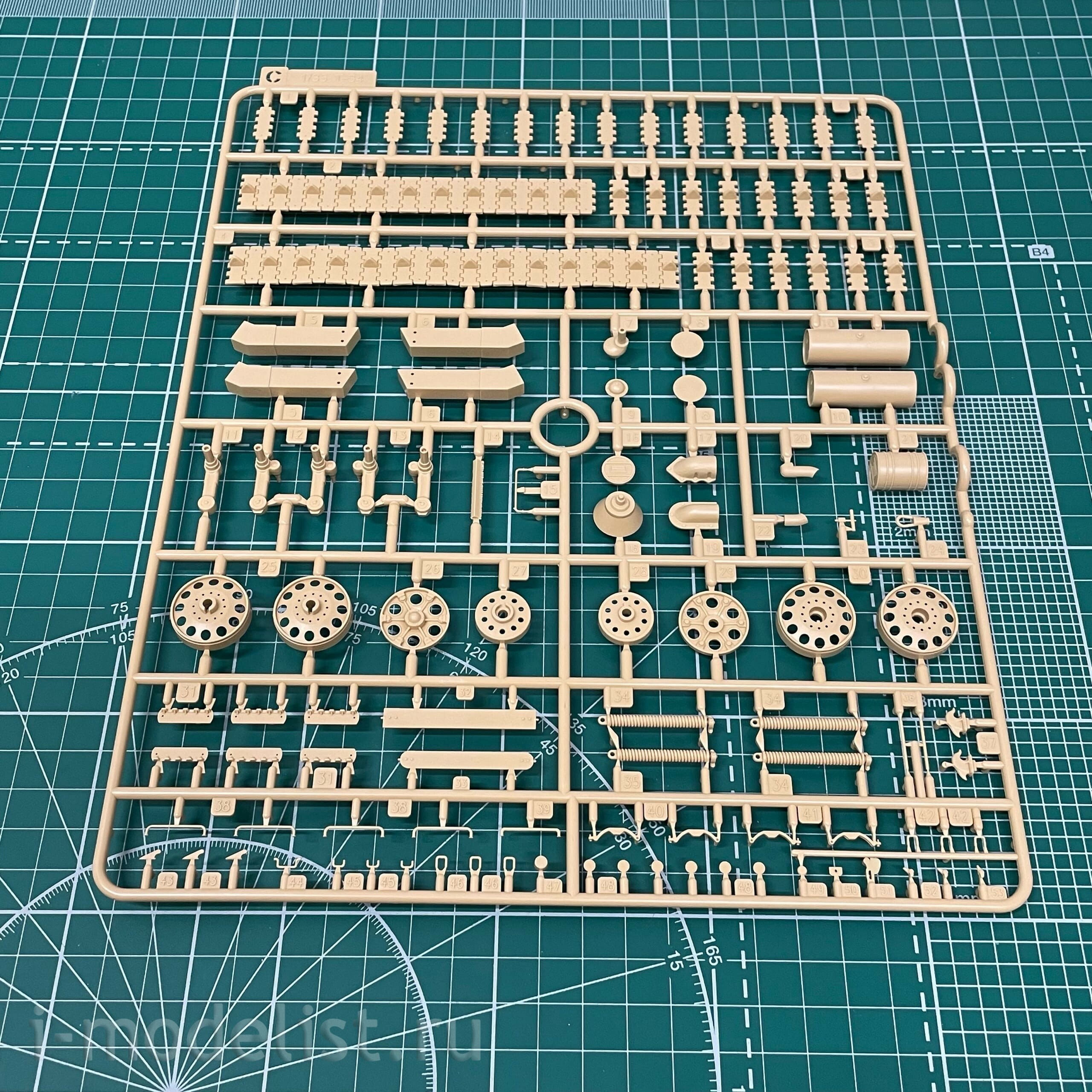 RM-5083 Rye Field Models 1/35 Tank 34/85, issue 1944 Factory No. 183
