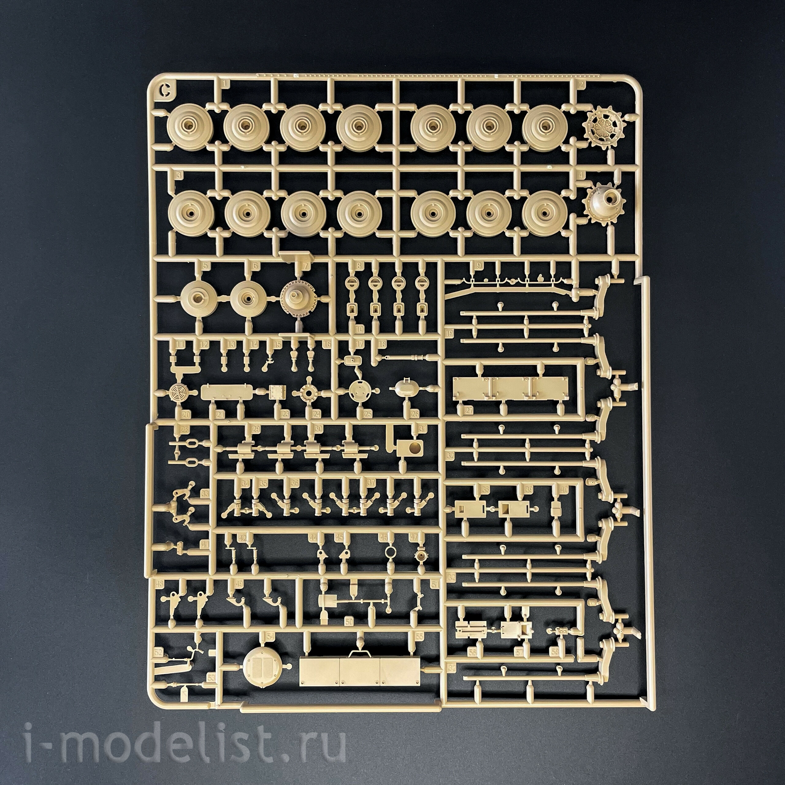 RM-5109 Rye Field Model 1/35 Notмецкий танк Leopard 2A7V