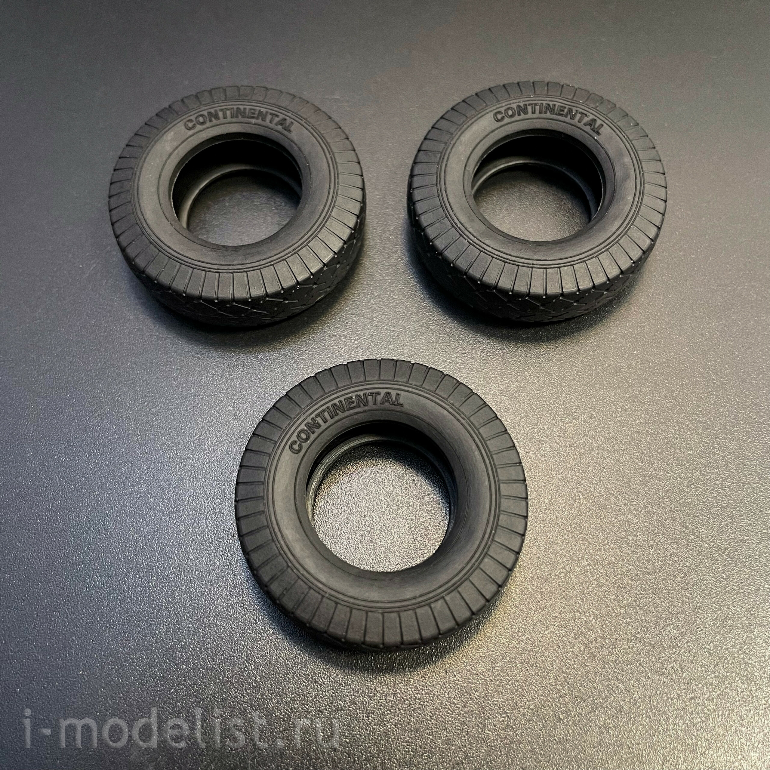 09575 Т$ач 1/35 Тяжелый тягач Schwerer Zugkraftwagen 18to Sd.Kfz. 9 (Артиллерийская версия)