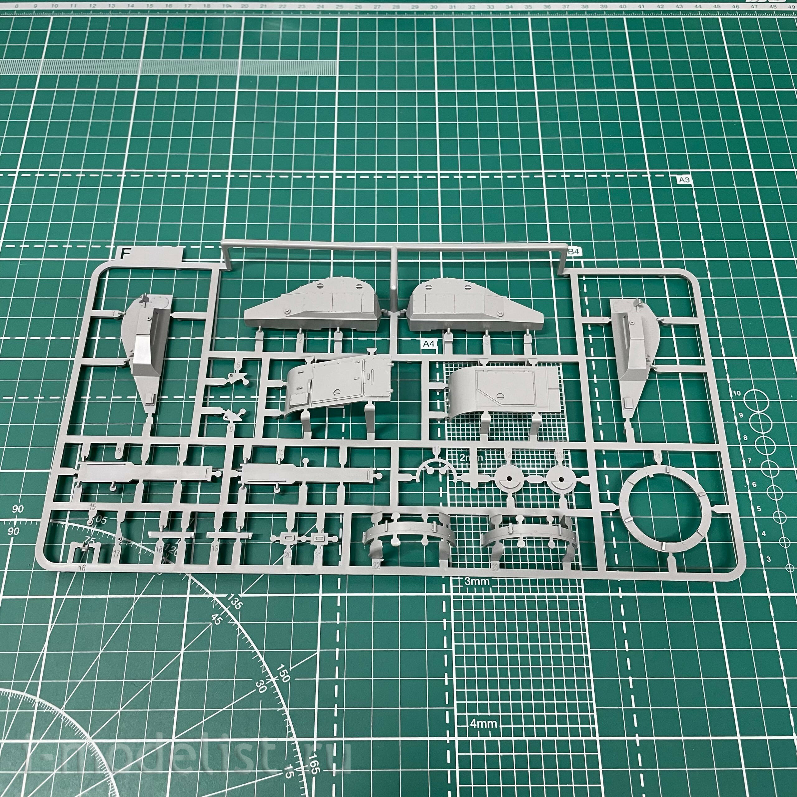 2138 Takom 1/35 GWS-30 Sea Dart & GWS-25 Sea Wolf