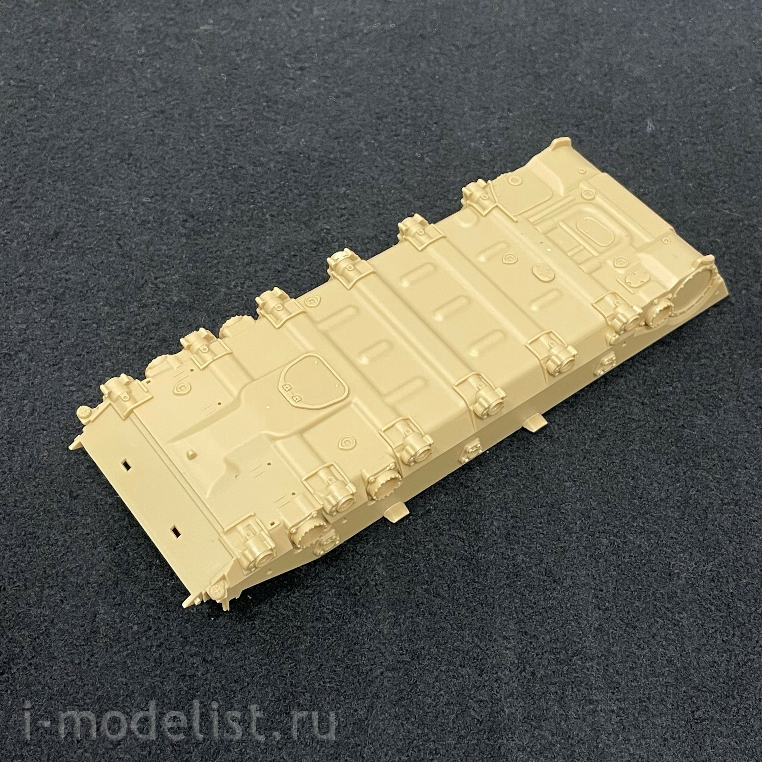 TS-028 Meng 1/35 Russian T-72B3 tank (licensed by UVZ)
