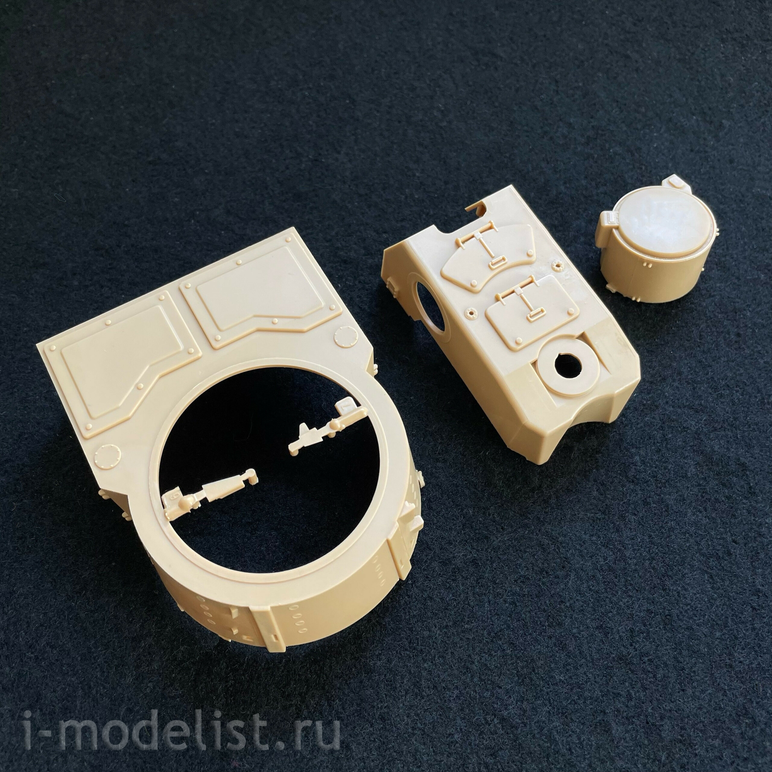 01087 Trumpeter 1/35 ZRPK 96k6 based on a four-axle tractor 6909
