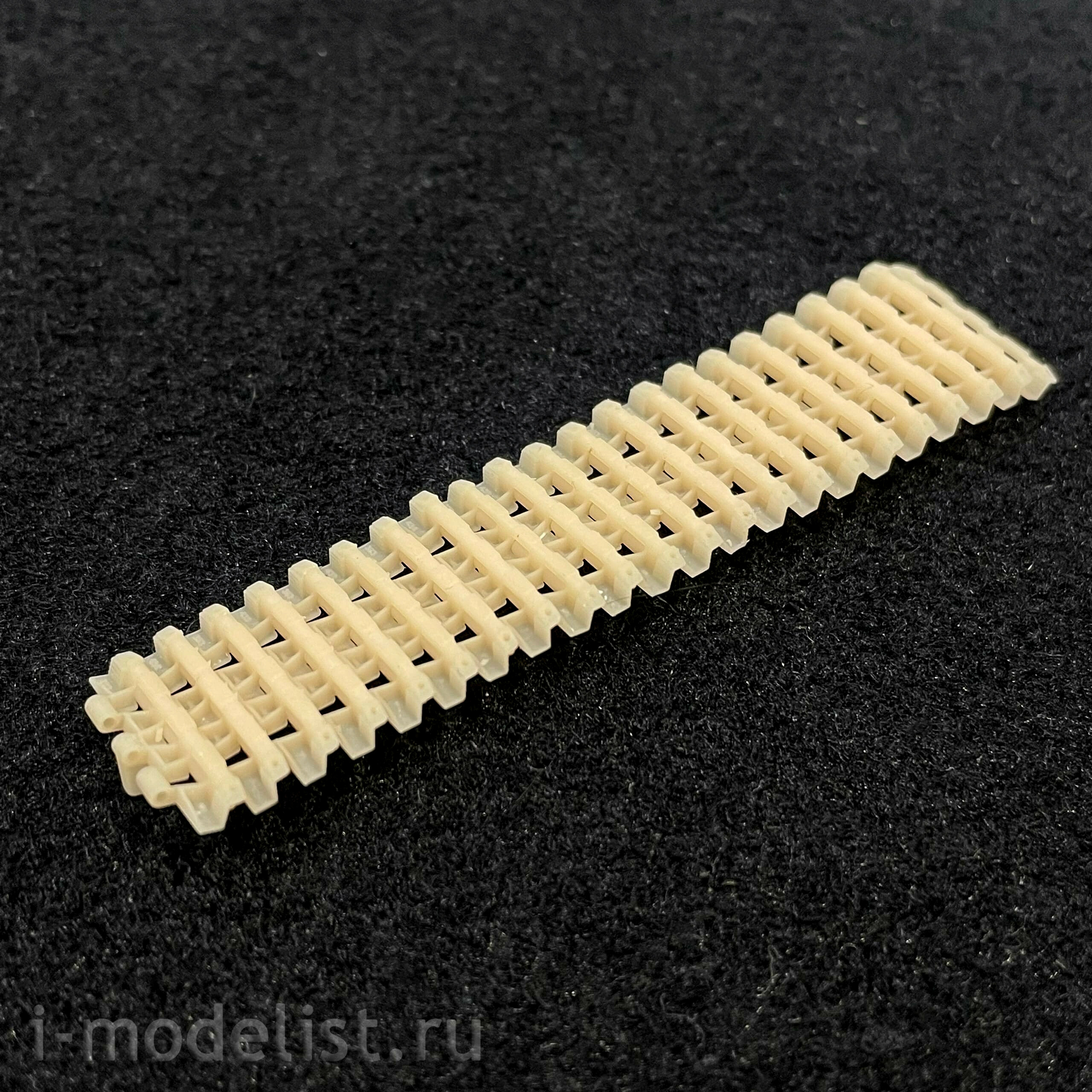 Im35114 Imodelist 1/35 Typesetting tracks on half-fingers for Ferdinand (3D printing)