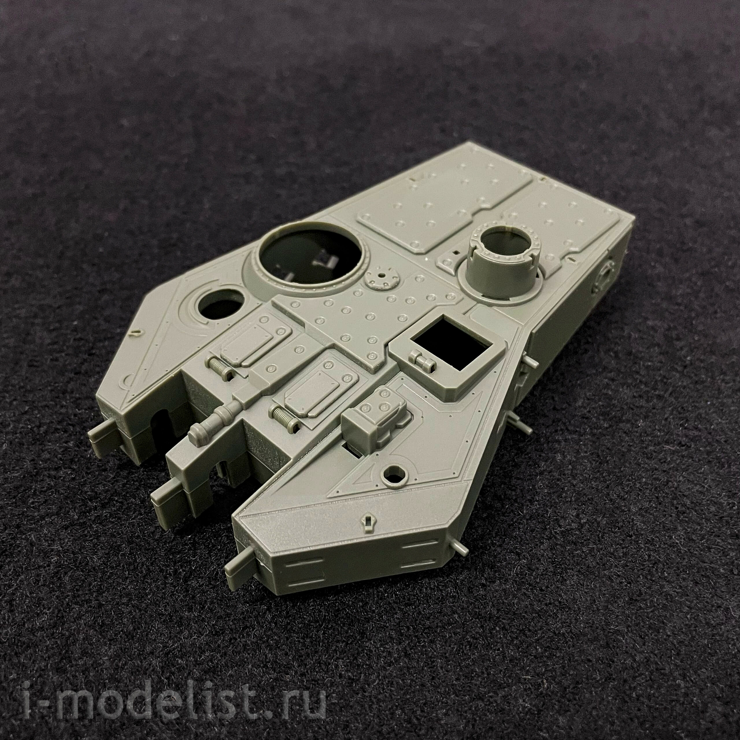 BC-001 Border Model 1/35 Soviet Tank Apocalypse
