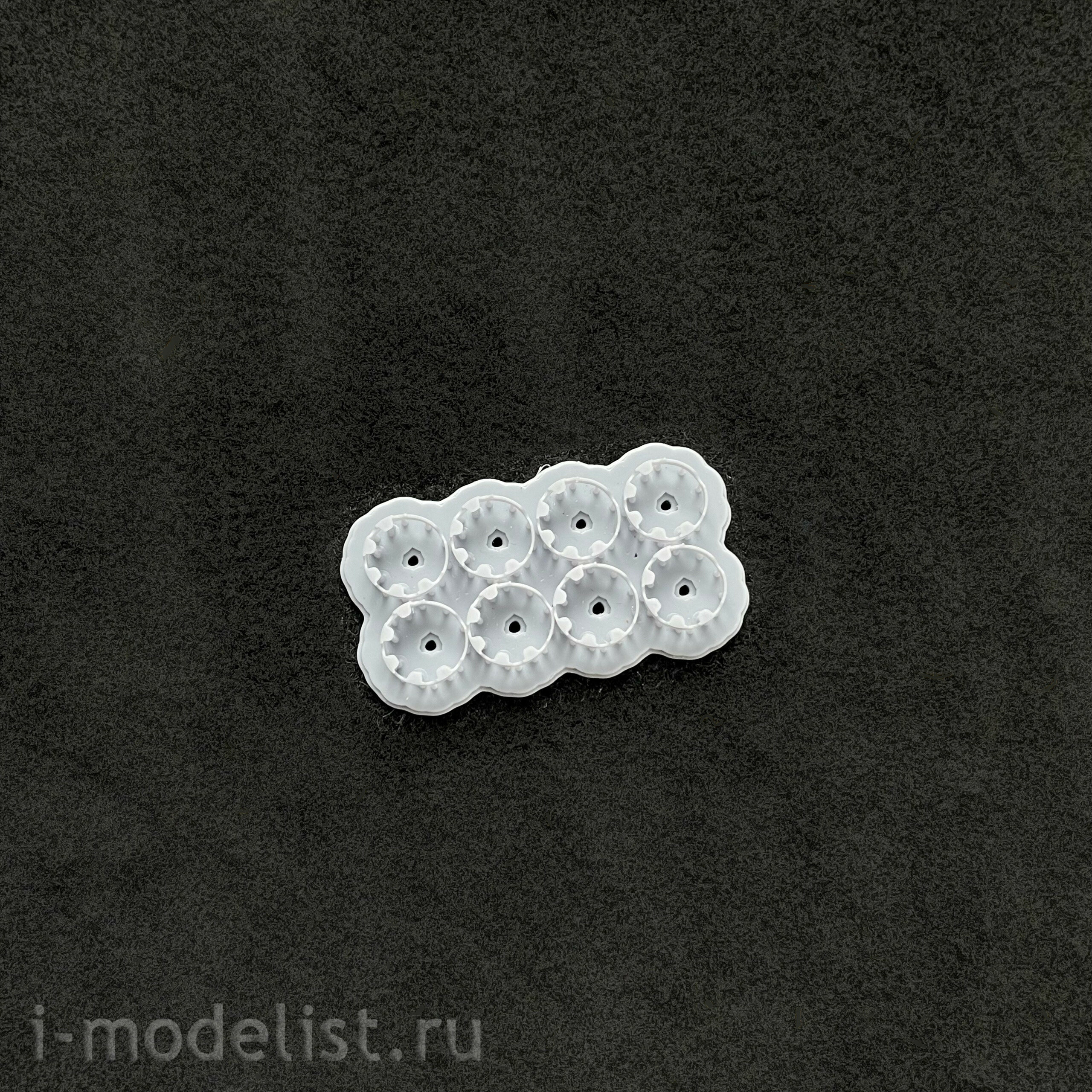 39010 SX-Art 1/35 Wheel Set US Stryker Michelin XML 12.00 R20 with drawdown (8pcs)