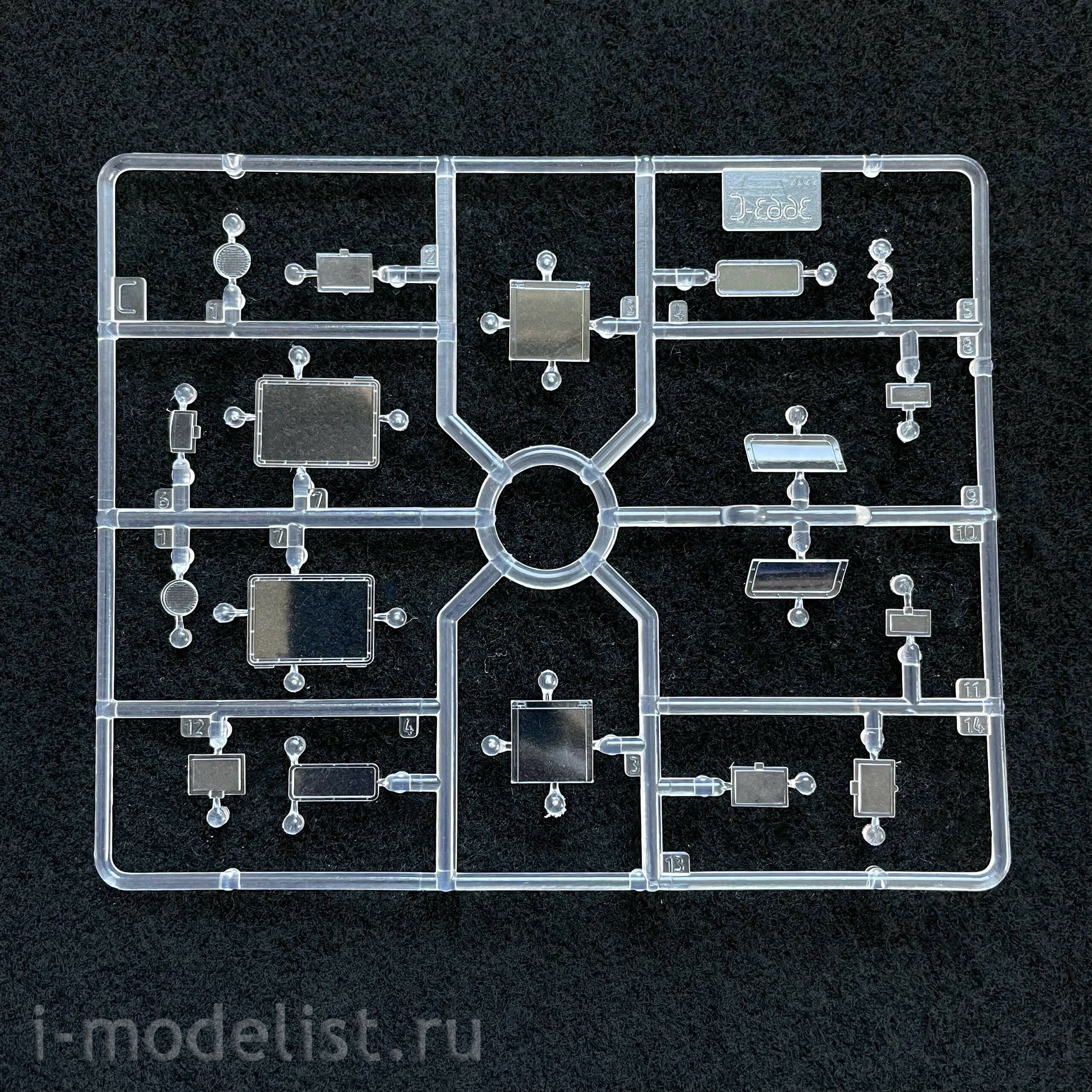 3700 Zvezda 1/35 Guards BM-13 Katyusha rocket mortar