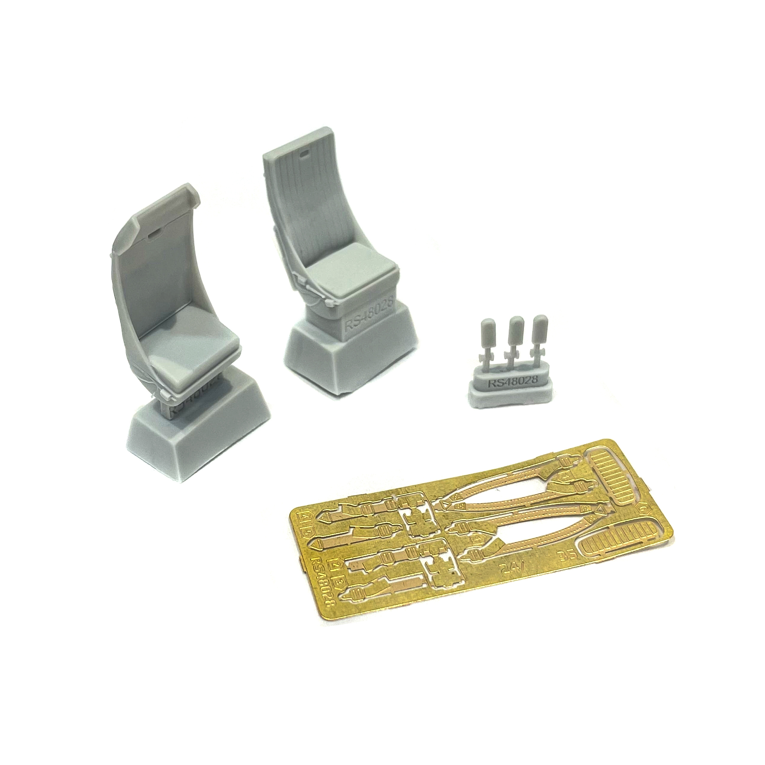 RS48028 E.V.M. 1/48 Pilot seats for the Zvezda model, art. 4813