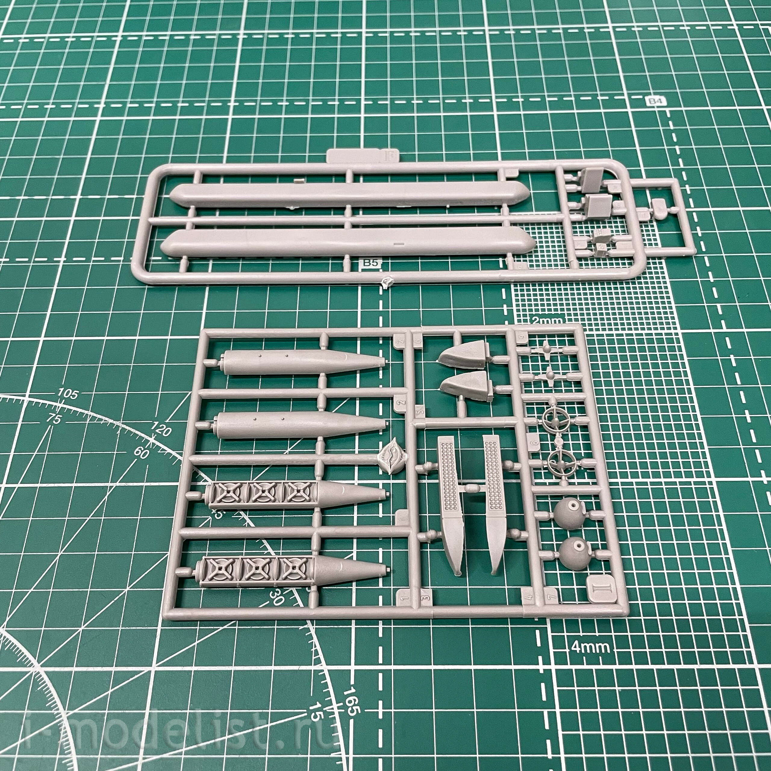 437 Roden 1/48 Grumman OV-1C Mohawk Aircraft