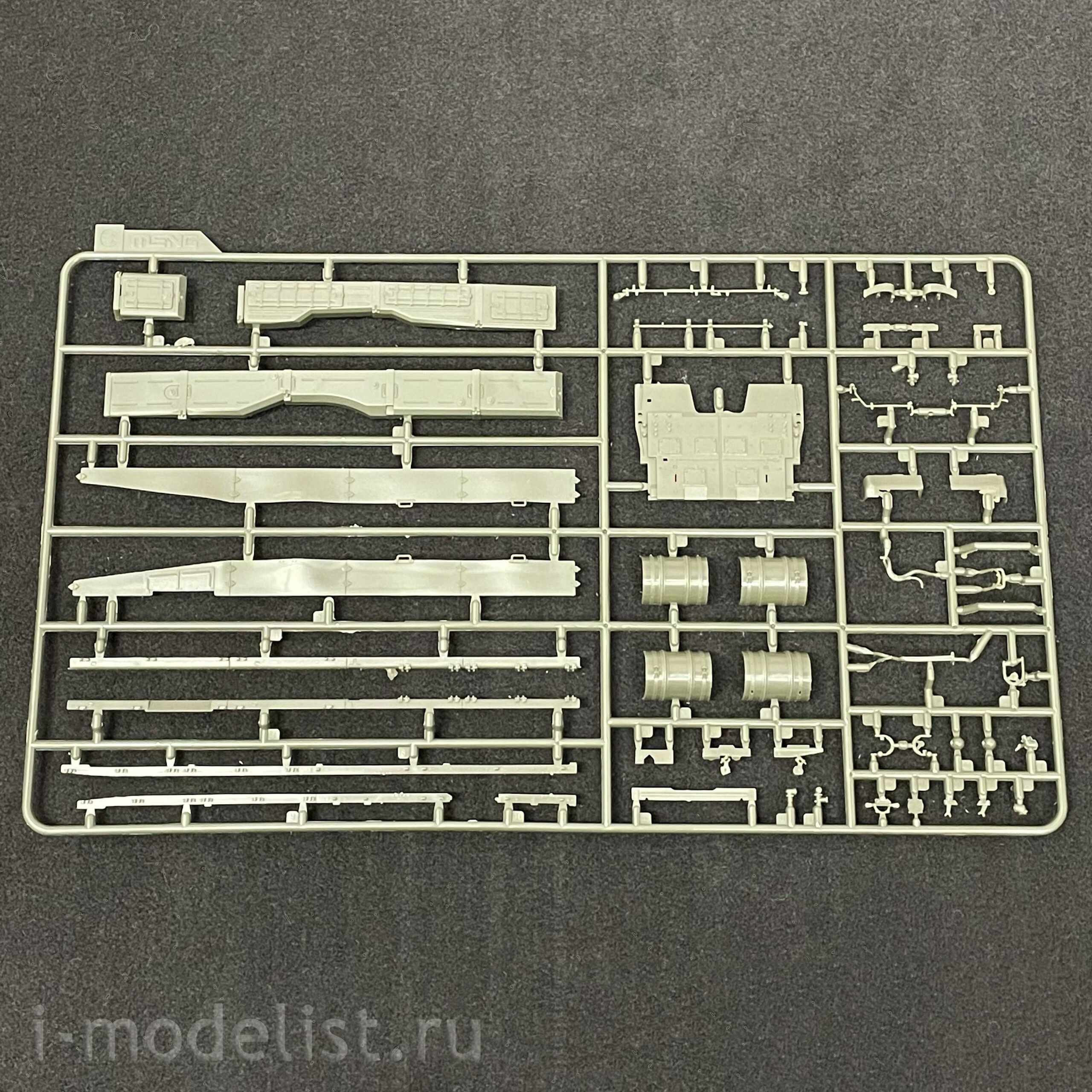 TS-006 Meng 1/35 Russian T-90A tank (licensed by UVZ)