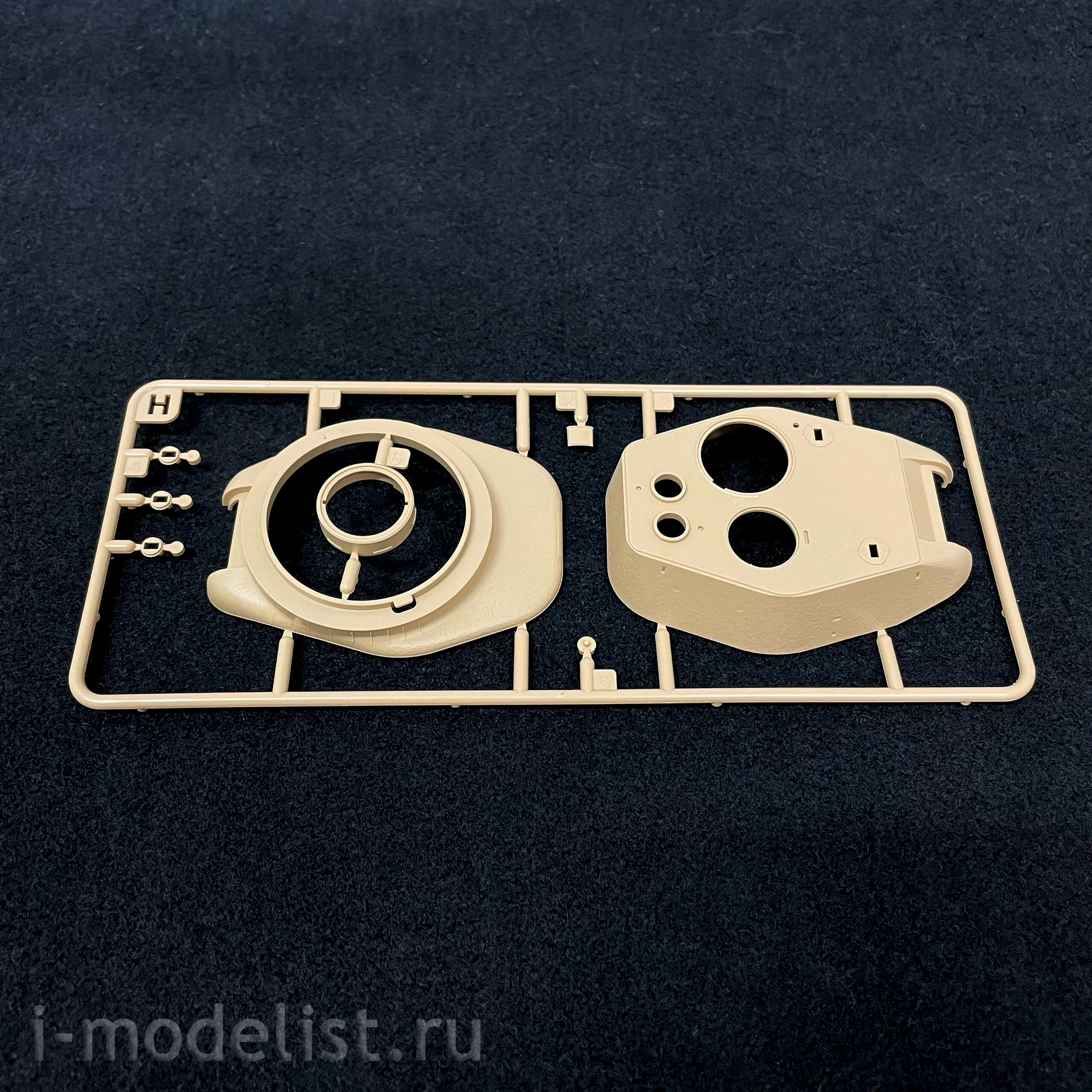 RM-5079 Rye Field Model 1/35 Tank type 34/85, model 1944, Factory No.174