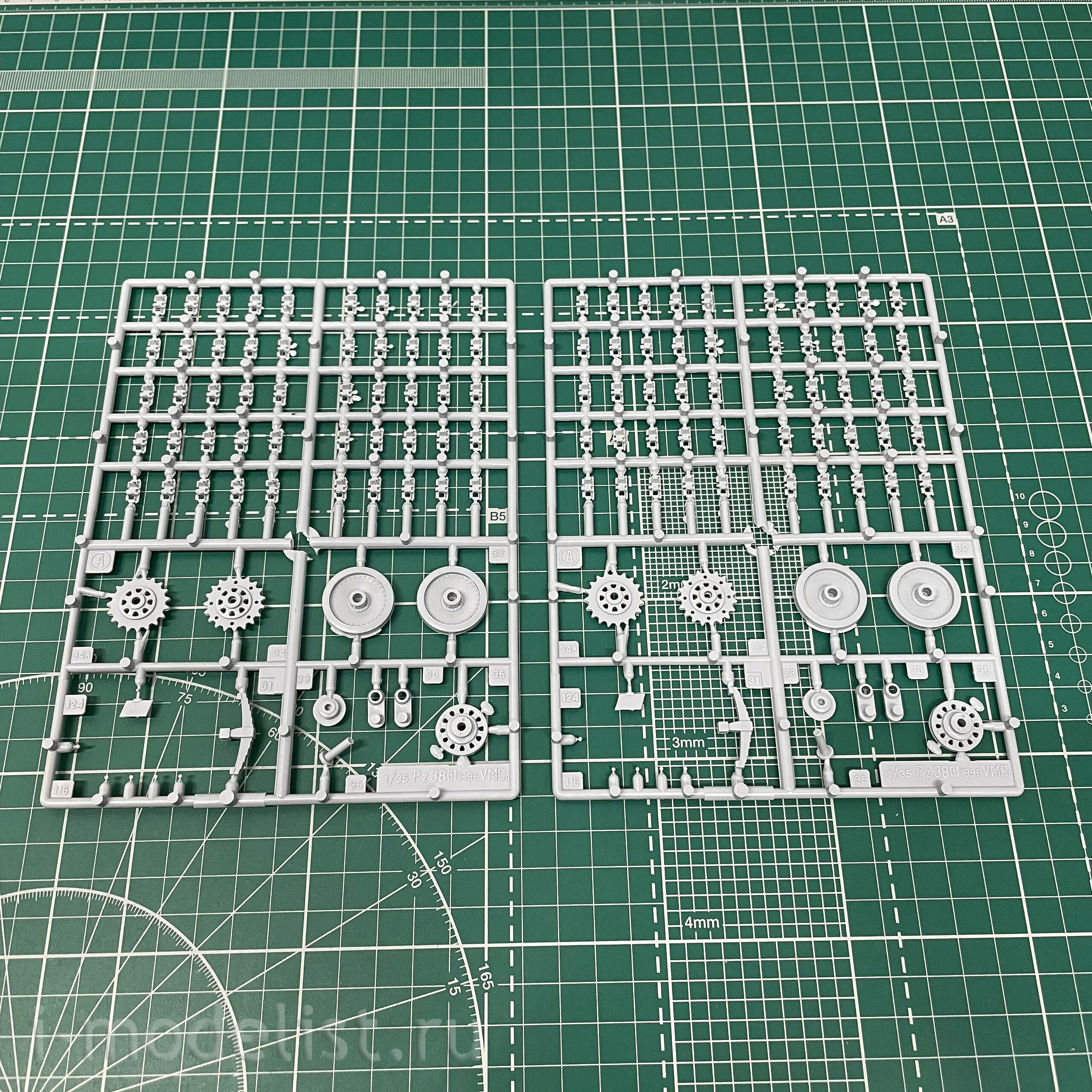 303522 Modeler 1/35 German self-propelled gun Grill