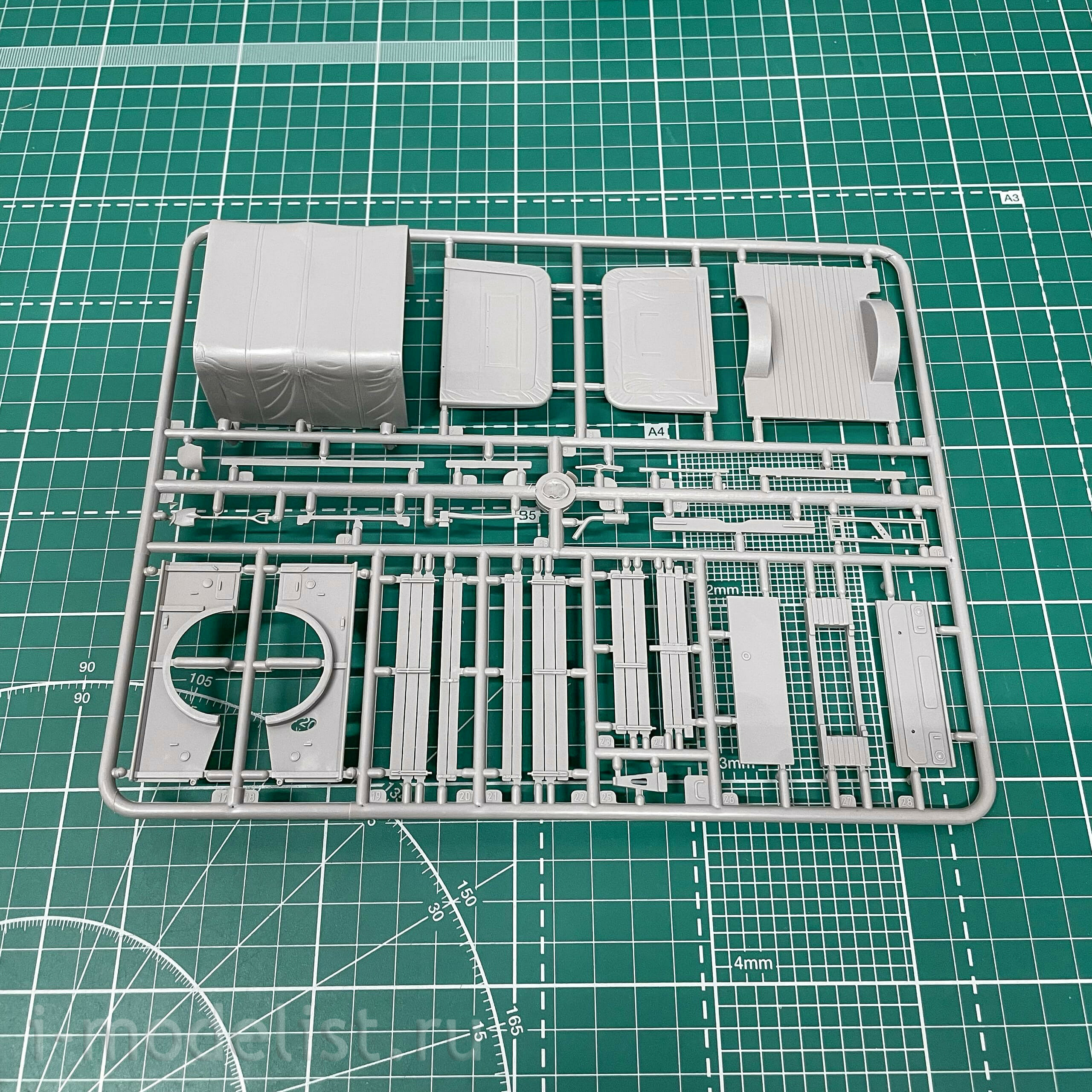 806 Roden 1/35 Dodge M-37 3/4 ton 4x4 Cargo Truck