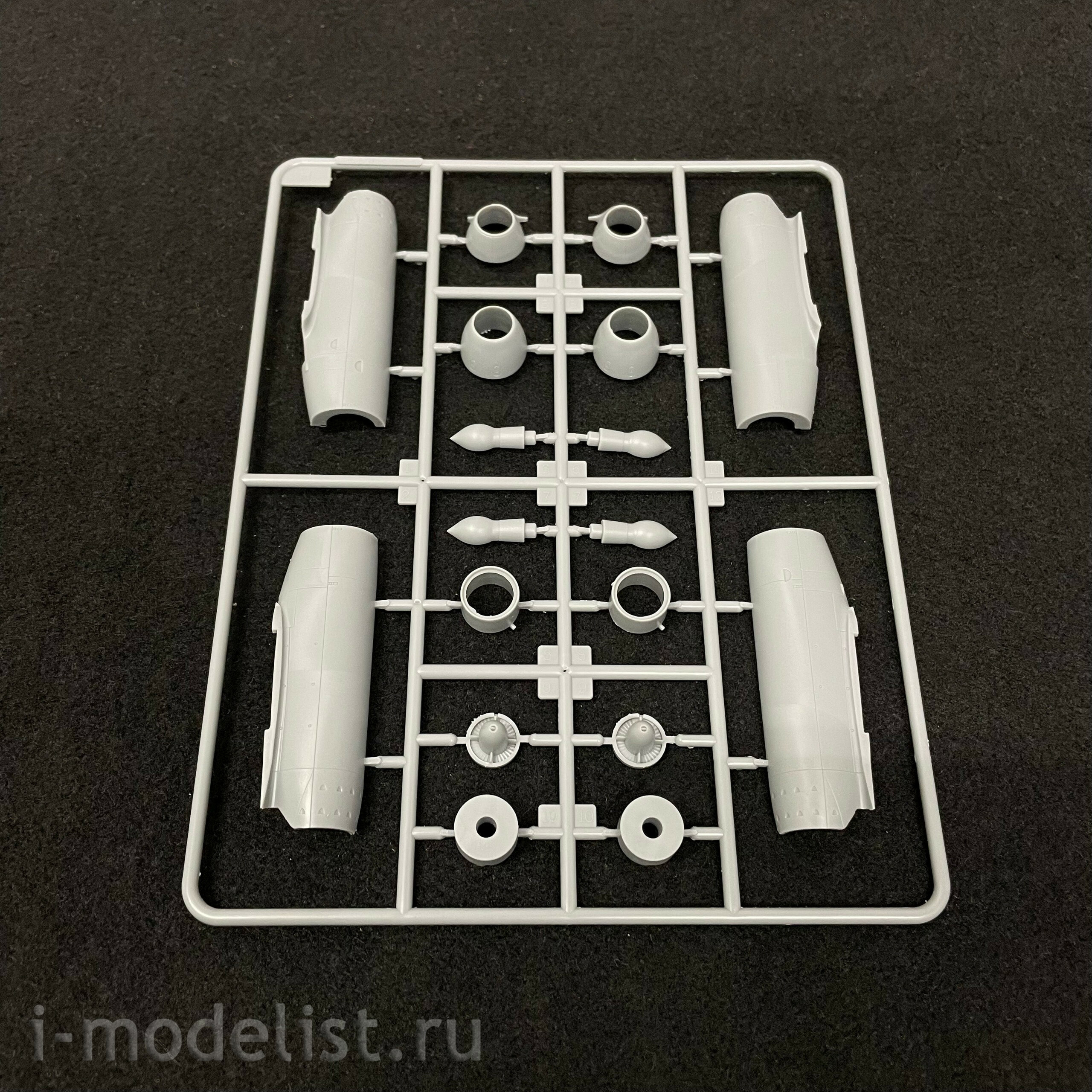 80376 HobbyBoss 1/48 German aircraft Messerschmitt Me 262 A-2a