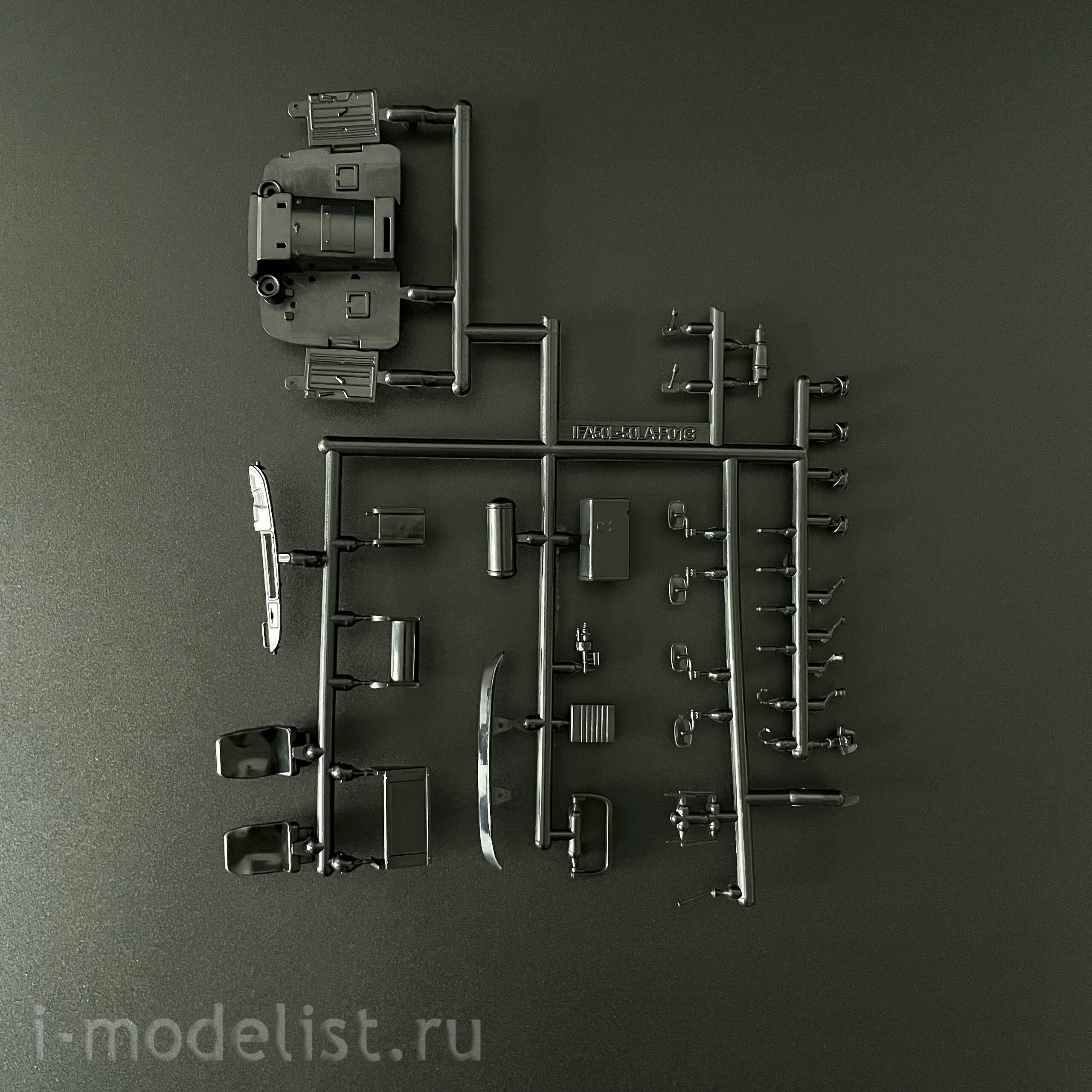 1569AVD AVD Models 1/43 Kung IFA W50LA LAK-2