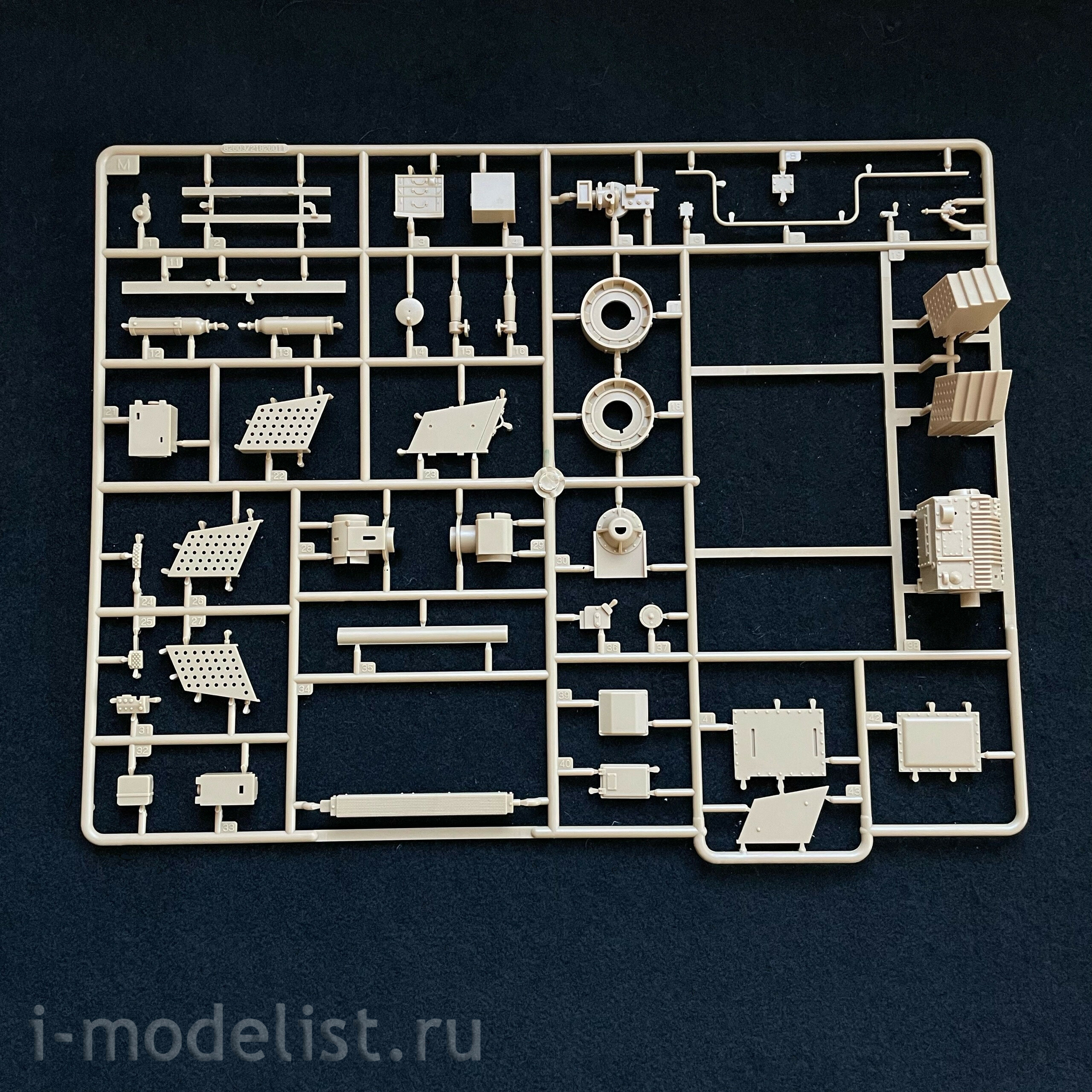 82603 HobbyBoss 1/16 Pzkpfw 38(t) Ausf.E/F