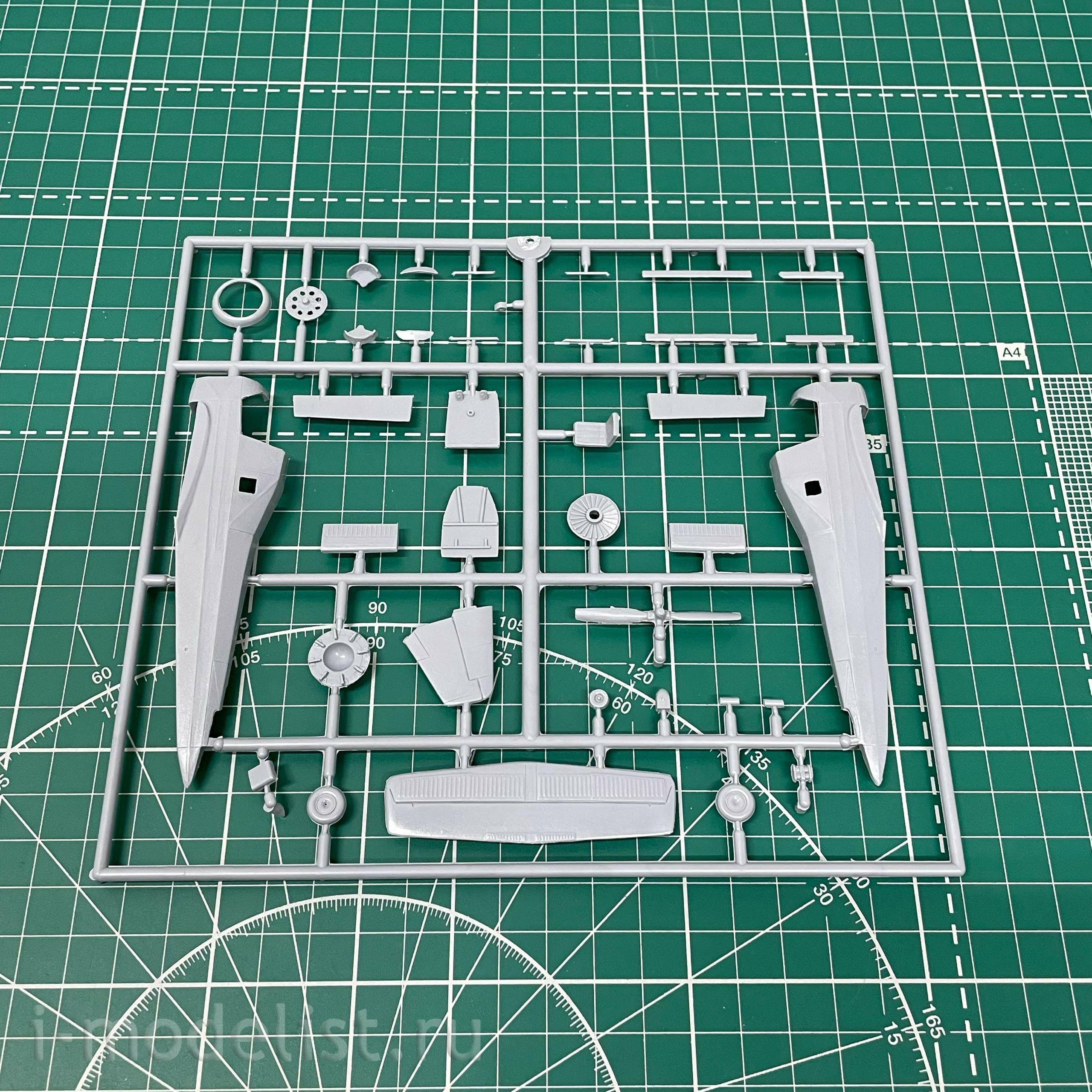KPM0120 Kovozavody Prostejov 1/72 z-37 bumblebee Aircraft