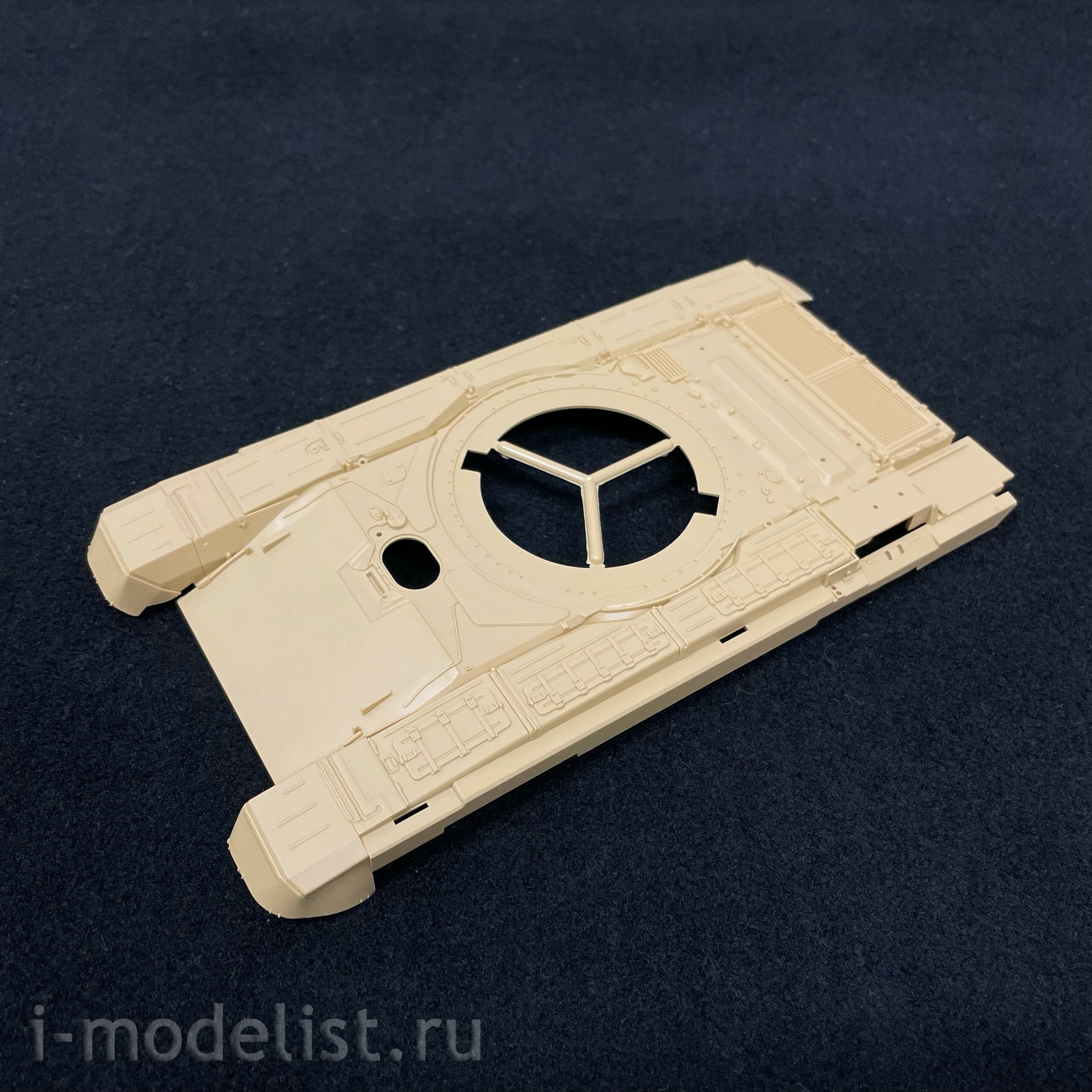 4614 Tiger Models 1/35 Russian T-90M tank 2017-2021 (under license from UVZ)