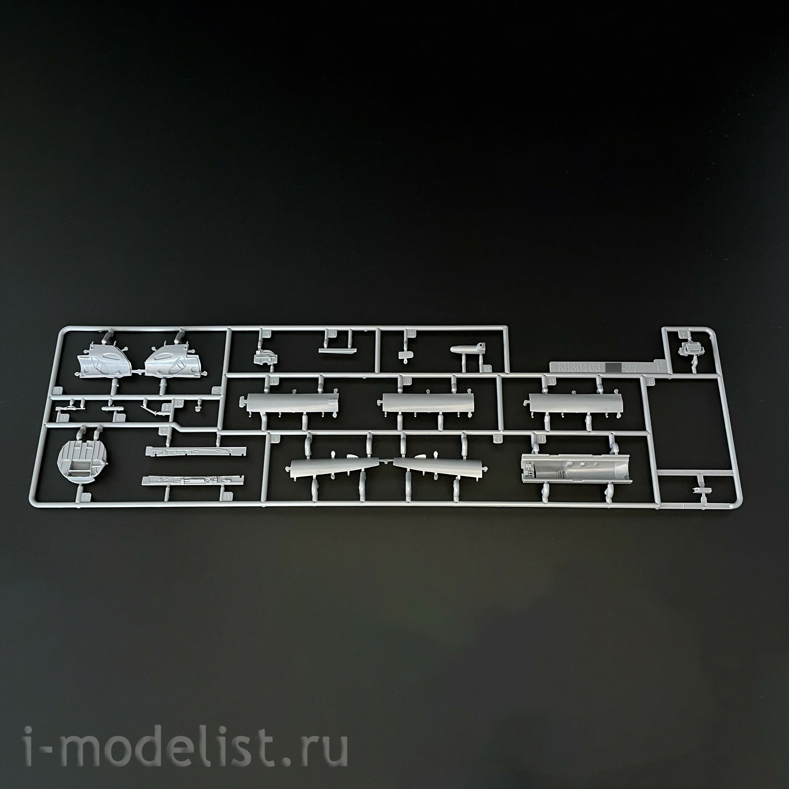 KH80163 Zimi Model 1/48 Российский истребитель С-27 (Flanker-B)