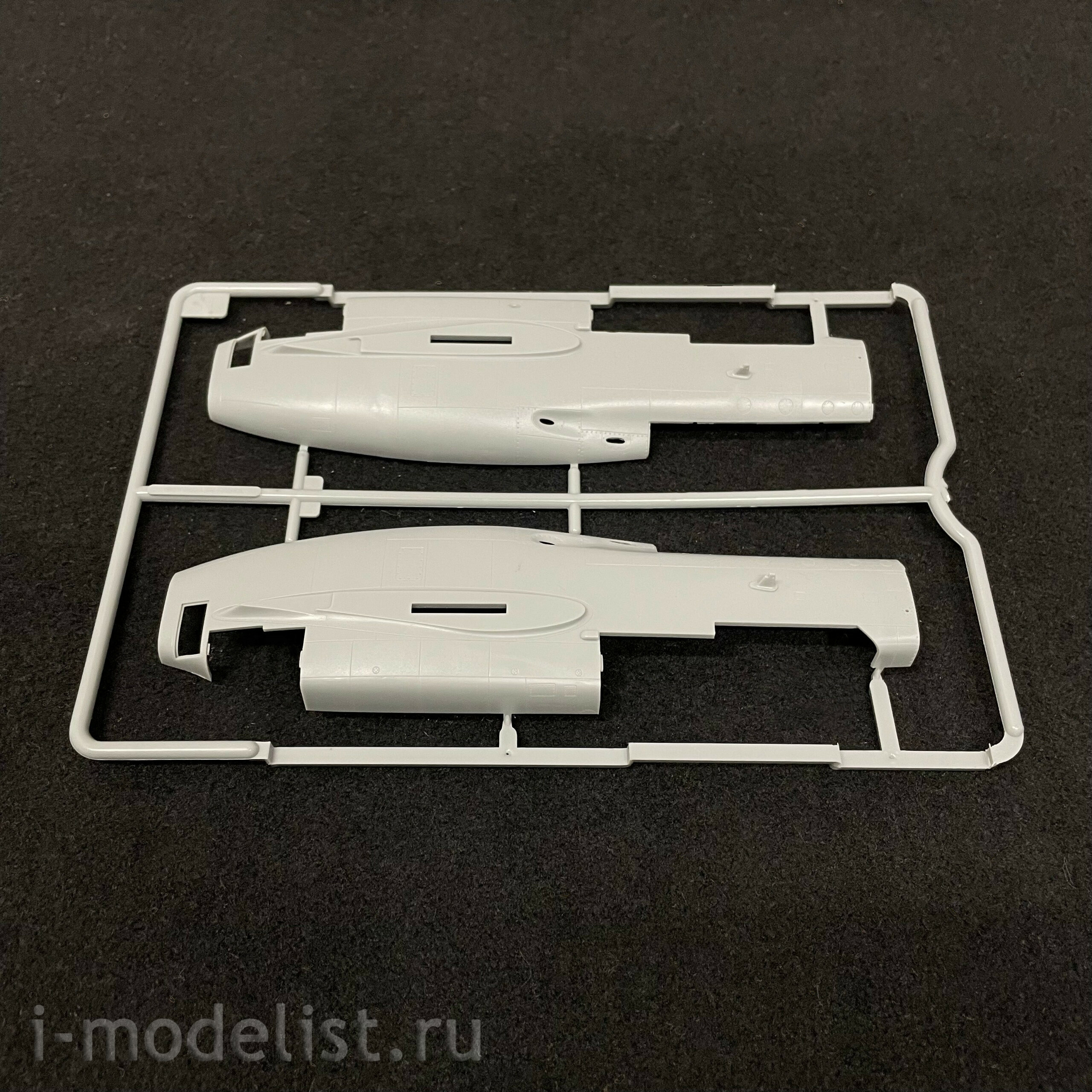 81732 HobbyBoss 1/48 P-61C Black Widow