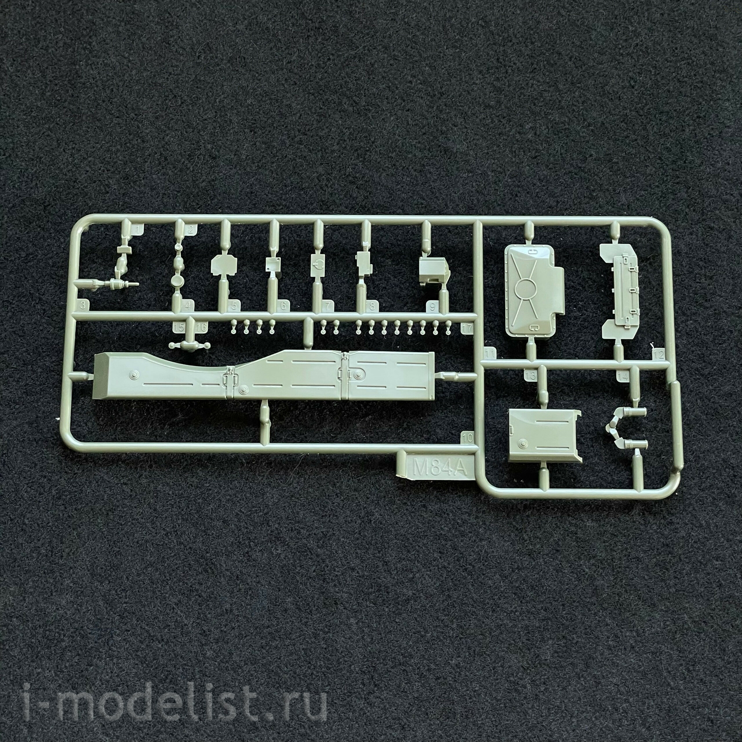35A045 Amusing Hobby 1/35 Main Battle Tank of Yugoslavia M-84A