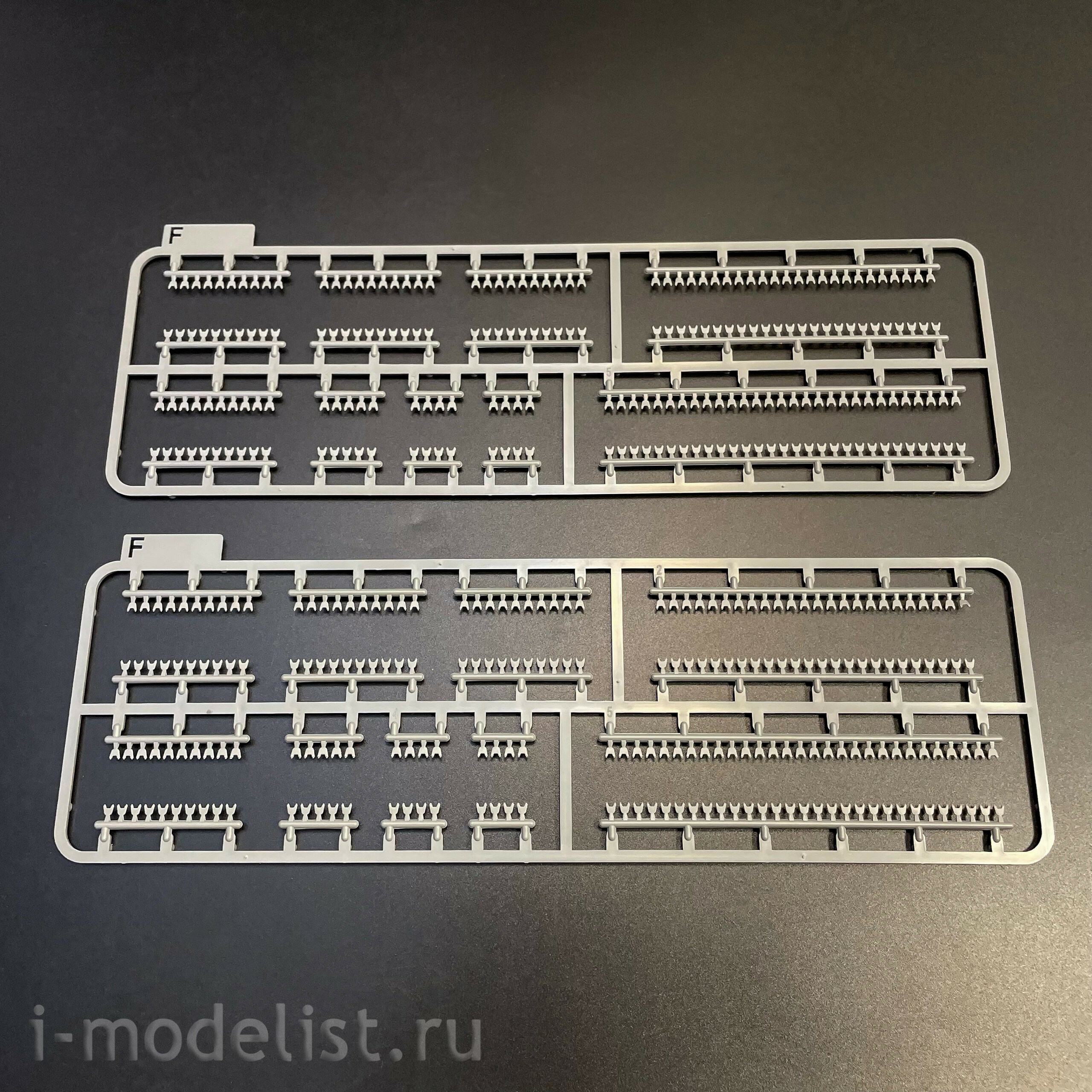 2195W Takom 1/35 Набор TIGER I² BOX - Sd.Kfz.181 Pz.Kpfw.VI Ausf.E Tiger I Command + Tiger I + фигура Михаэля Виттманна в 1/16