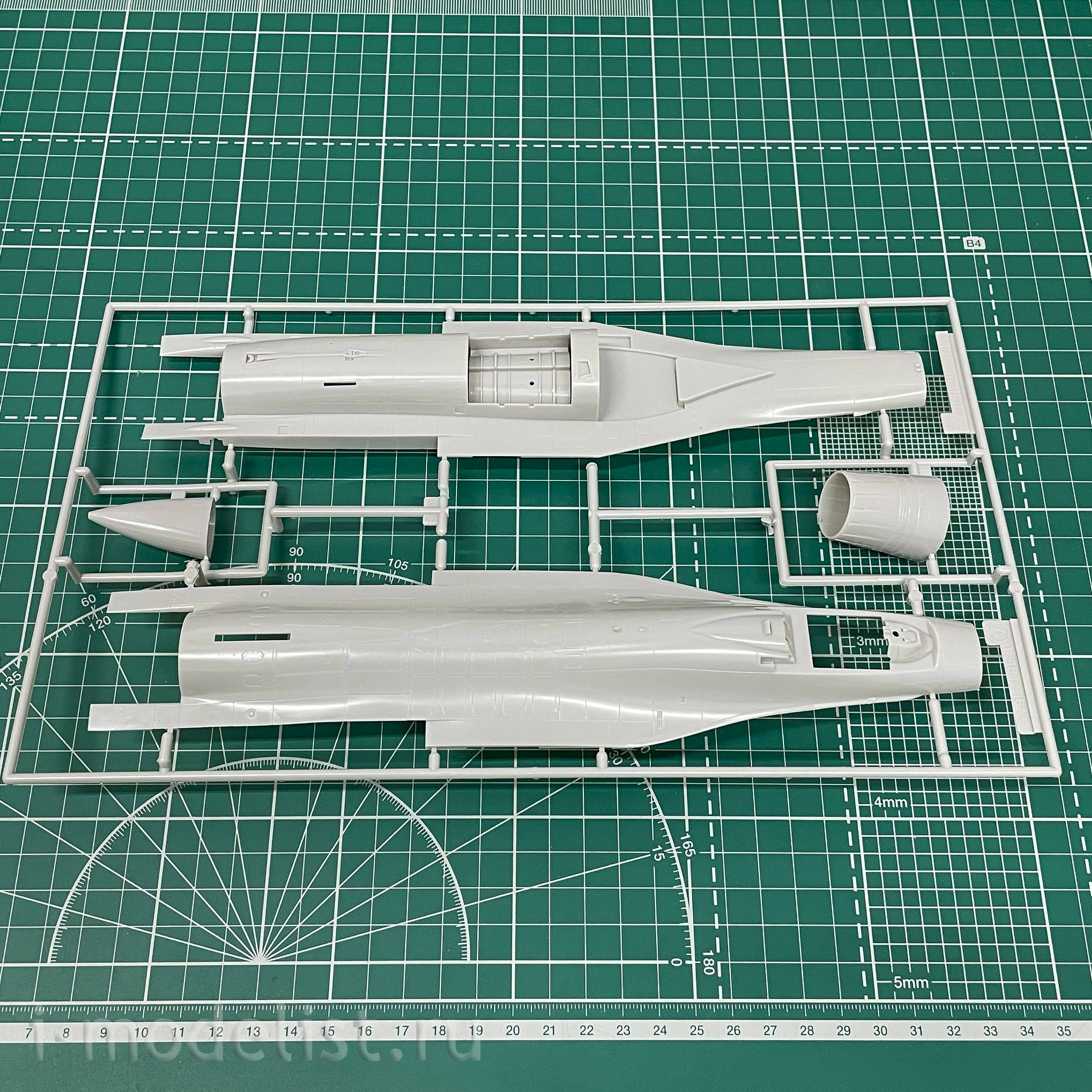 07232 Hasegawa 1/48 F16CJ Fighting Falcon Misawa Japan