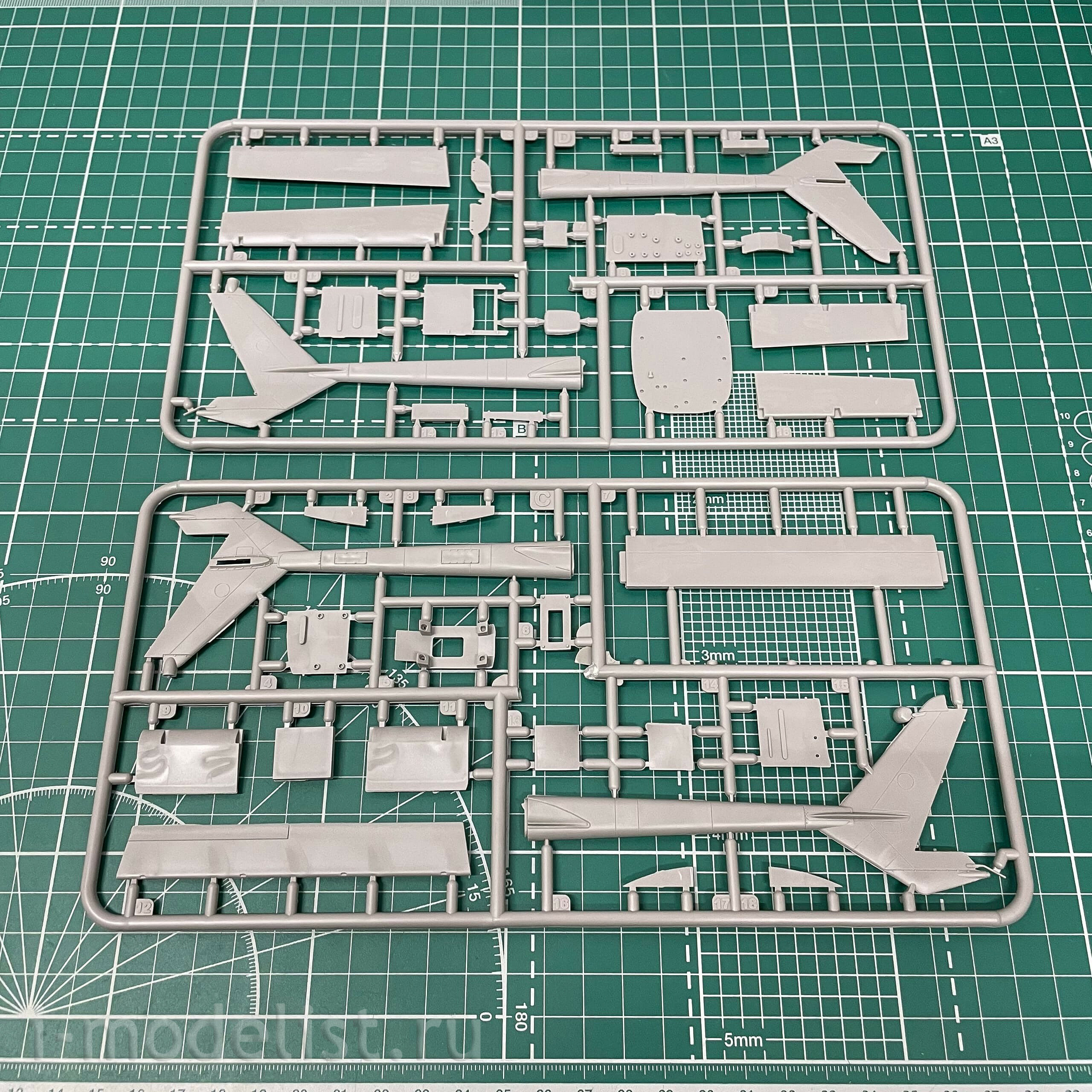 628 Roden 1/32 Aircraft Reims FTB337G LYNX 