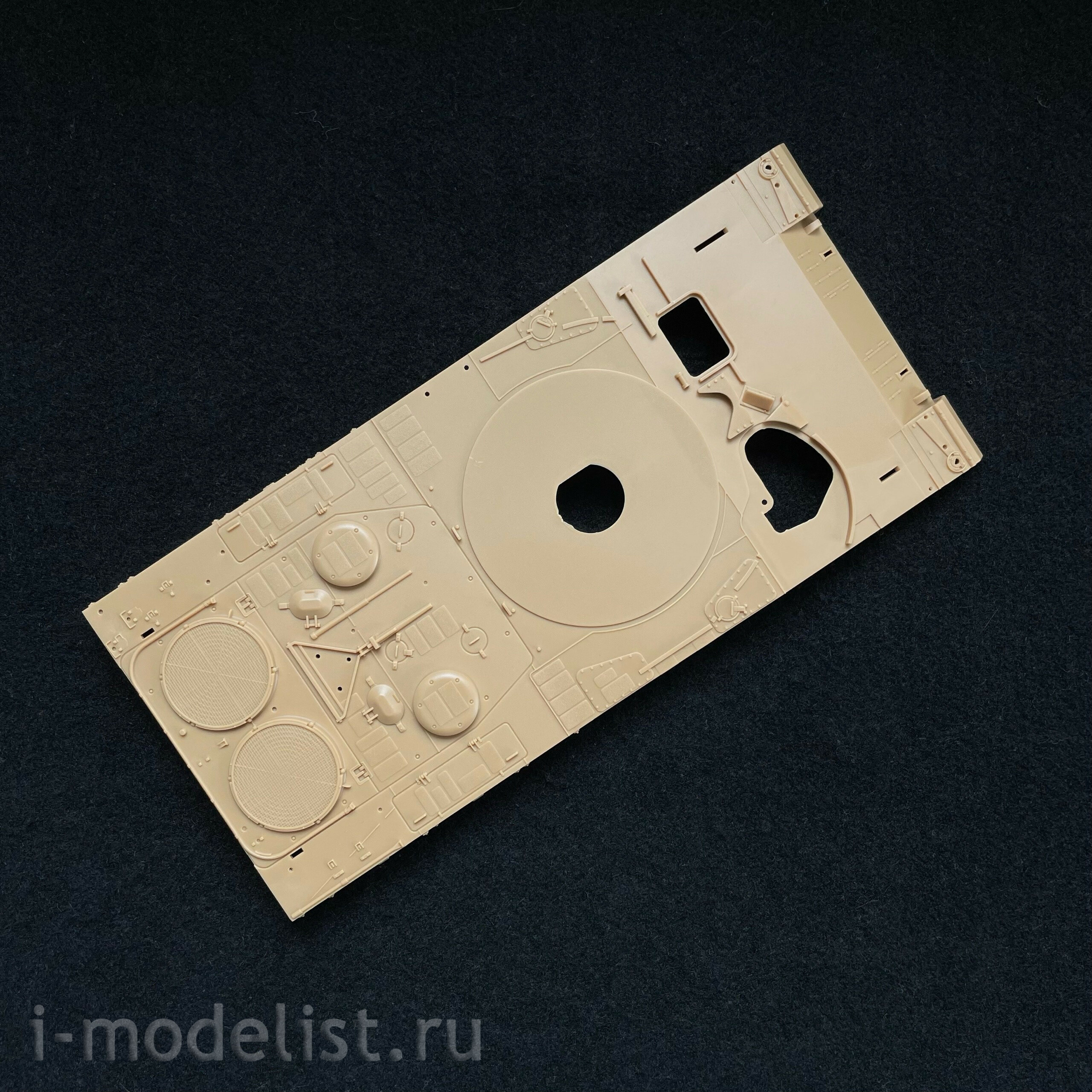 84570 HobbyBoss 1/35 German bridge laying machine IGUANA PSB-2-14(m)