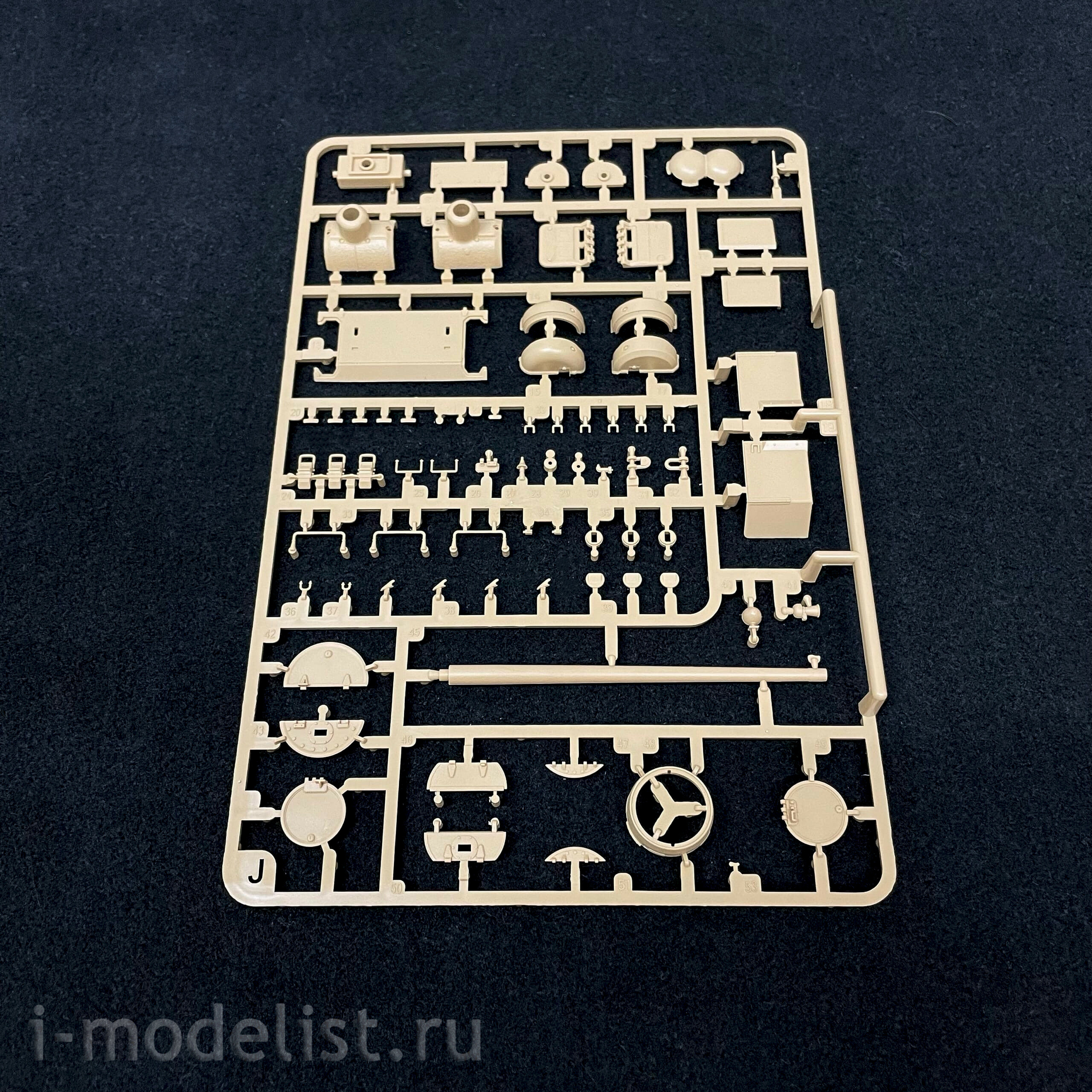 RM-5079 Rye Field Model 1/35 Tank type 34/85, model 1944, Factory No.174