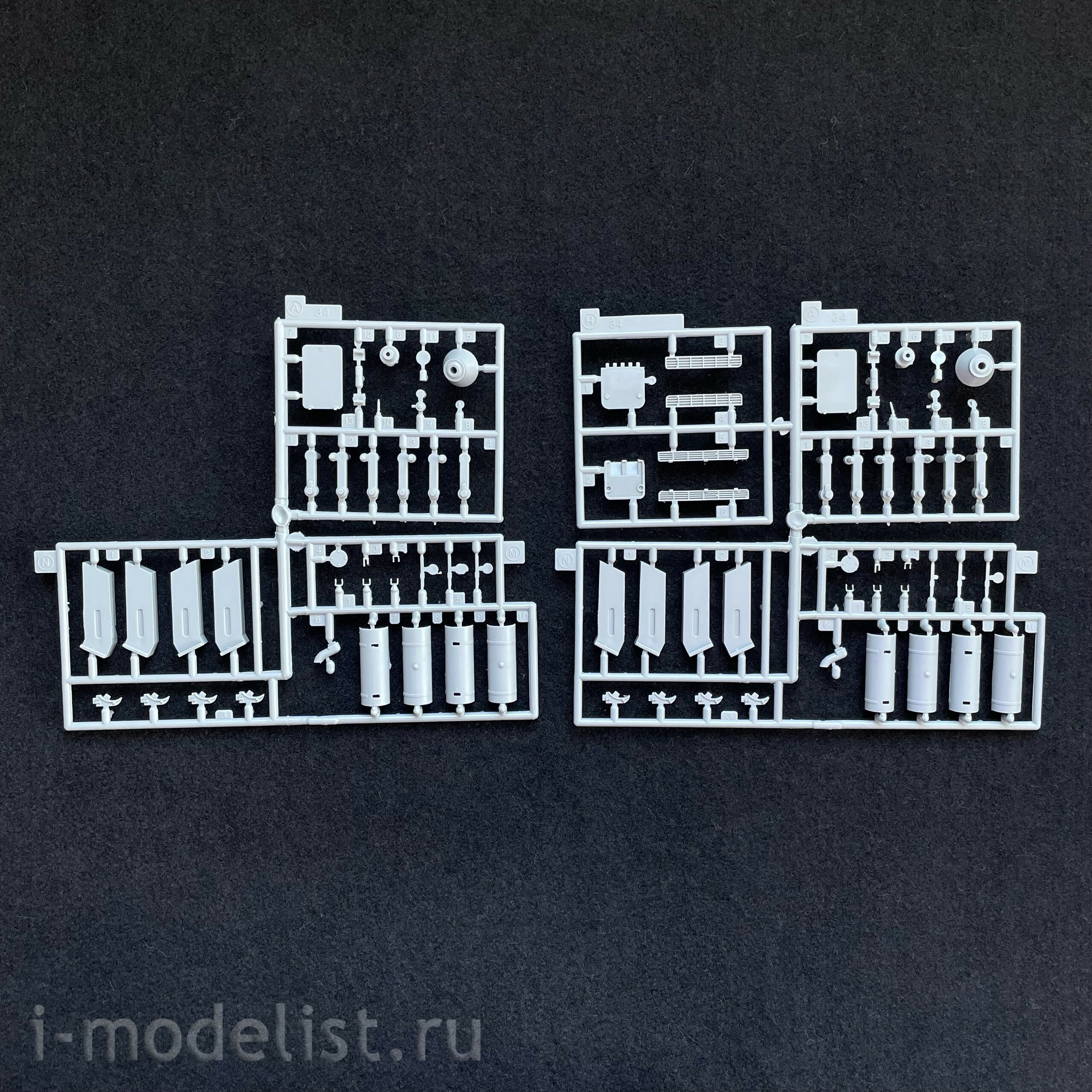 6319 Dragon 1/35 Tank 34/85 Mod.One thousand nine hundred forty four