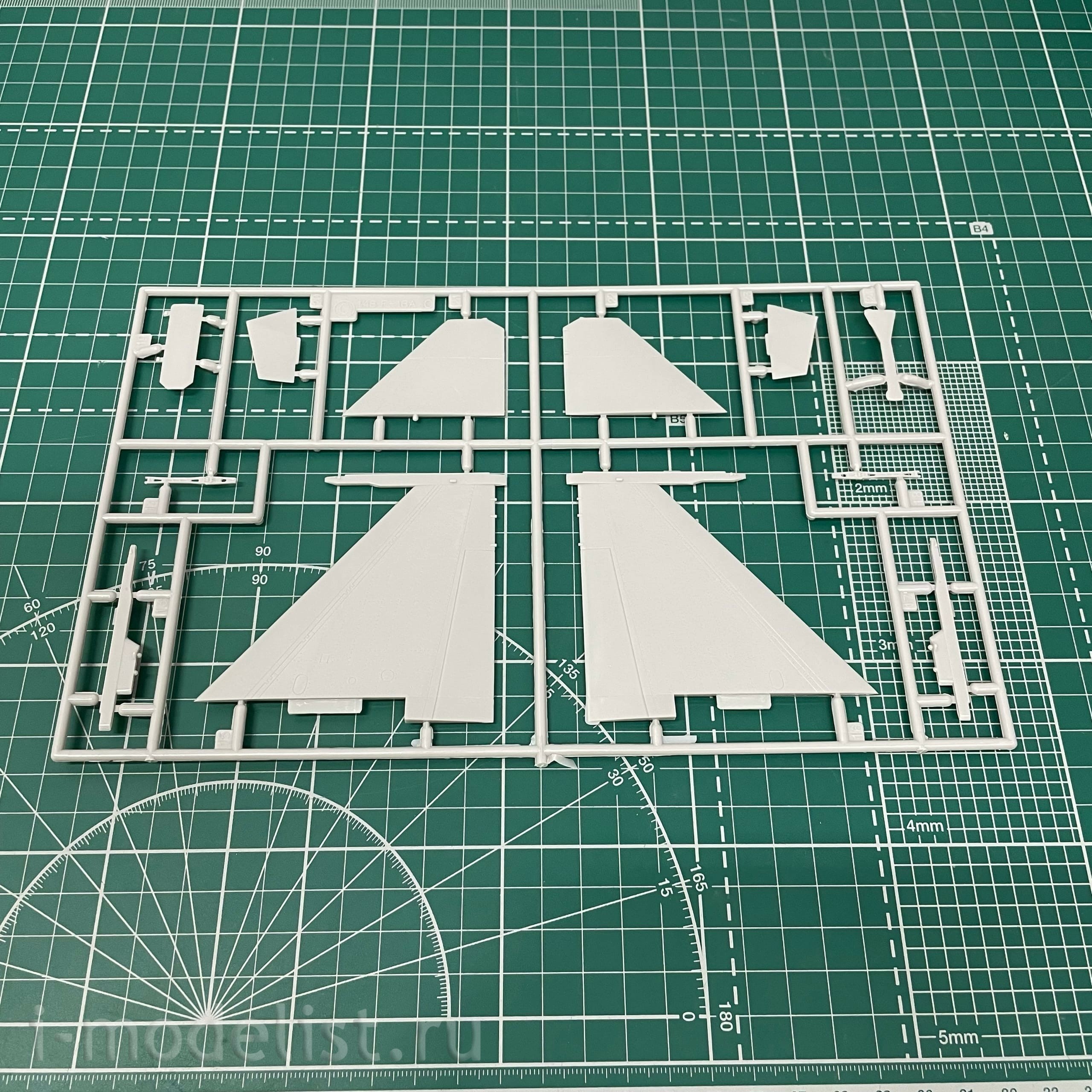 07412 Hasegawa 1/48 F-16IQ Iraqi Air Force Fighting Falcon Limited Edition