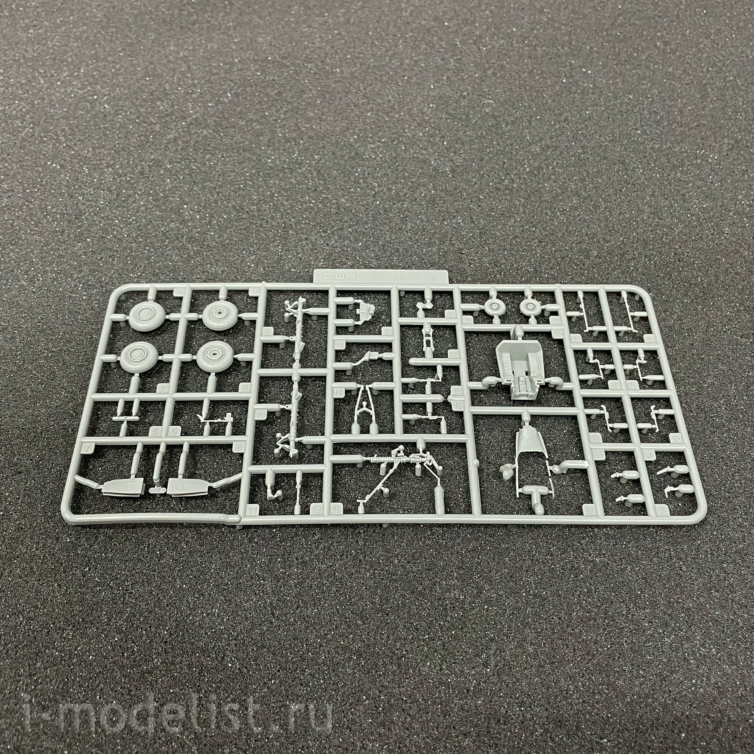 L7210 Great Wall Hobby 1/72 Fighter C-35S 