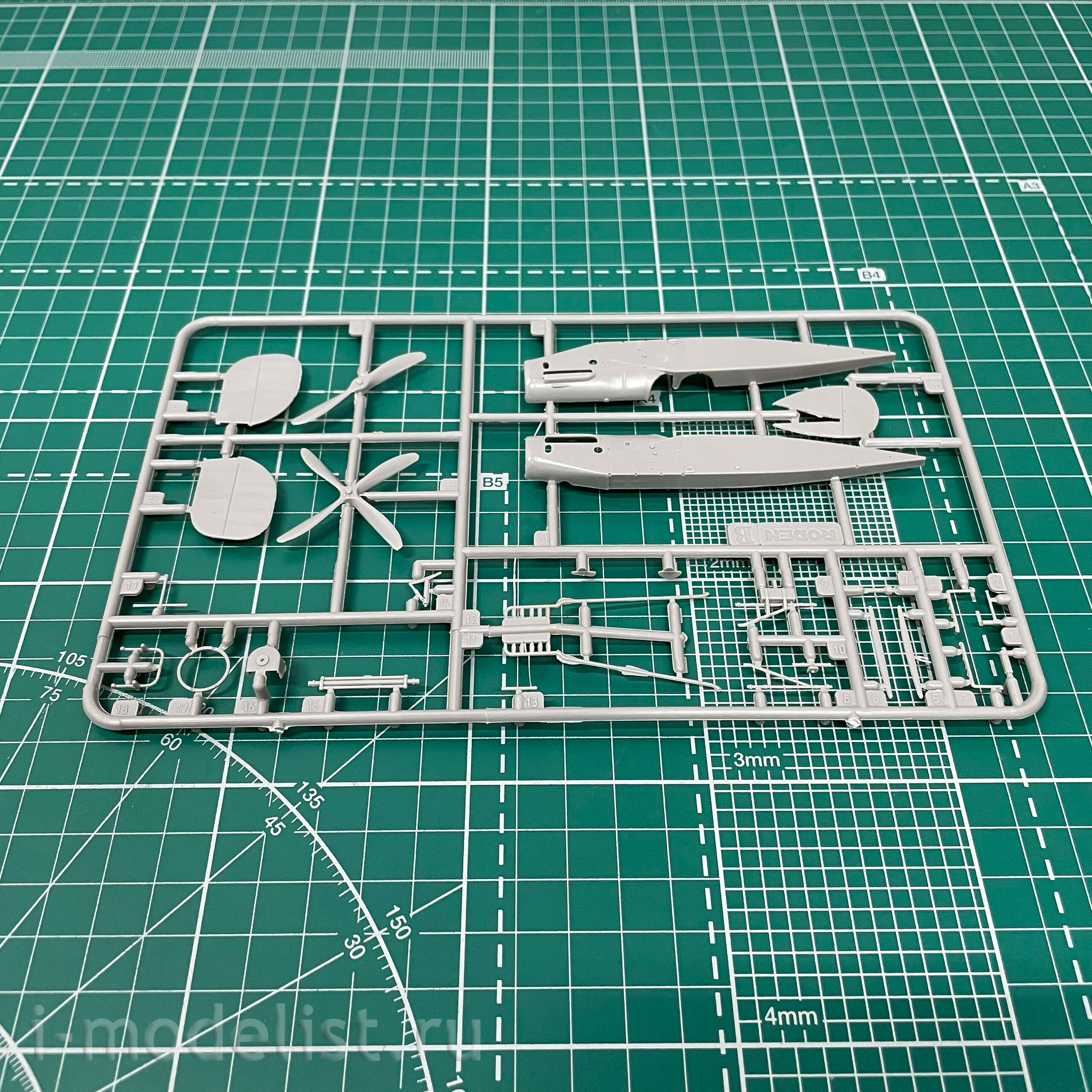 043 Roden 1/72 Bristol F2B Fighter Aircraft