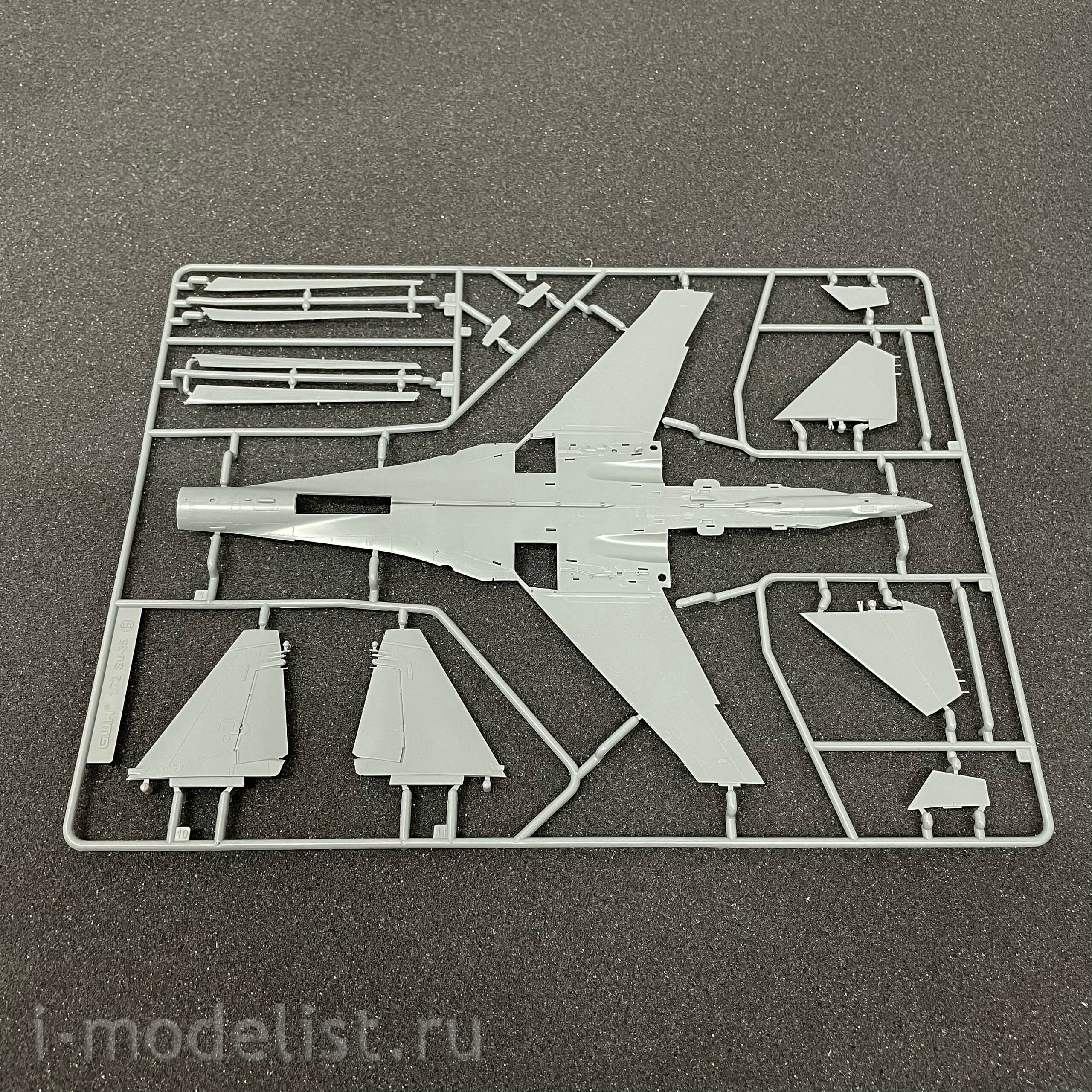 L7210 Great Wall Hobby 1/72 Fighter C-35S 