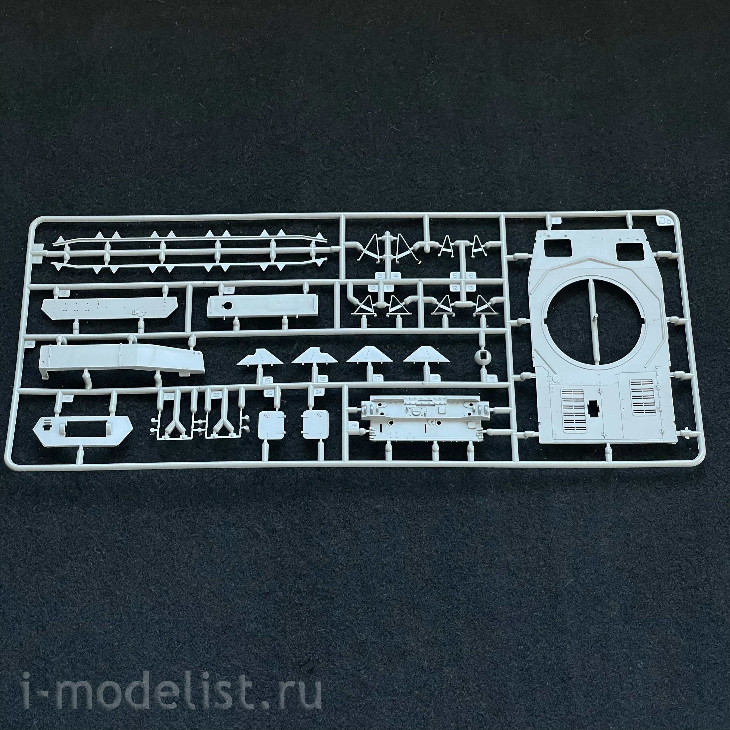 BT-005 Border Model 1/35 Tank Pz.Kpfw.IV Ausf.H (Early) + 4 pieces