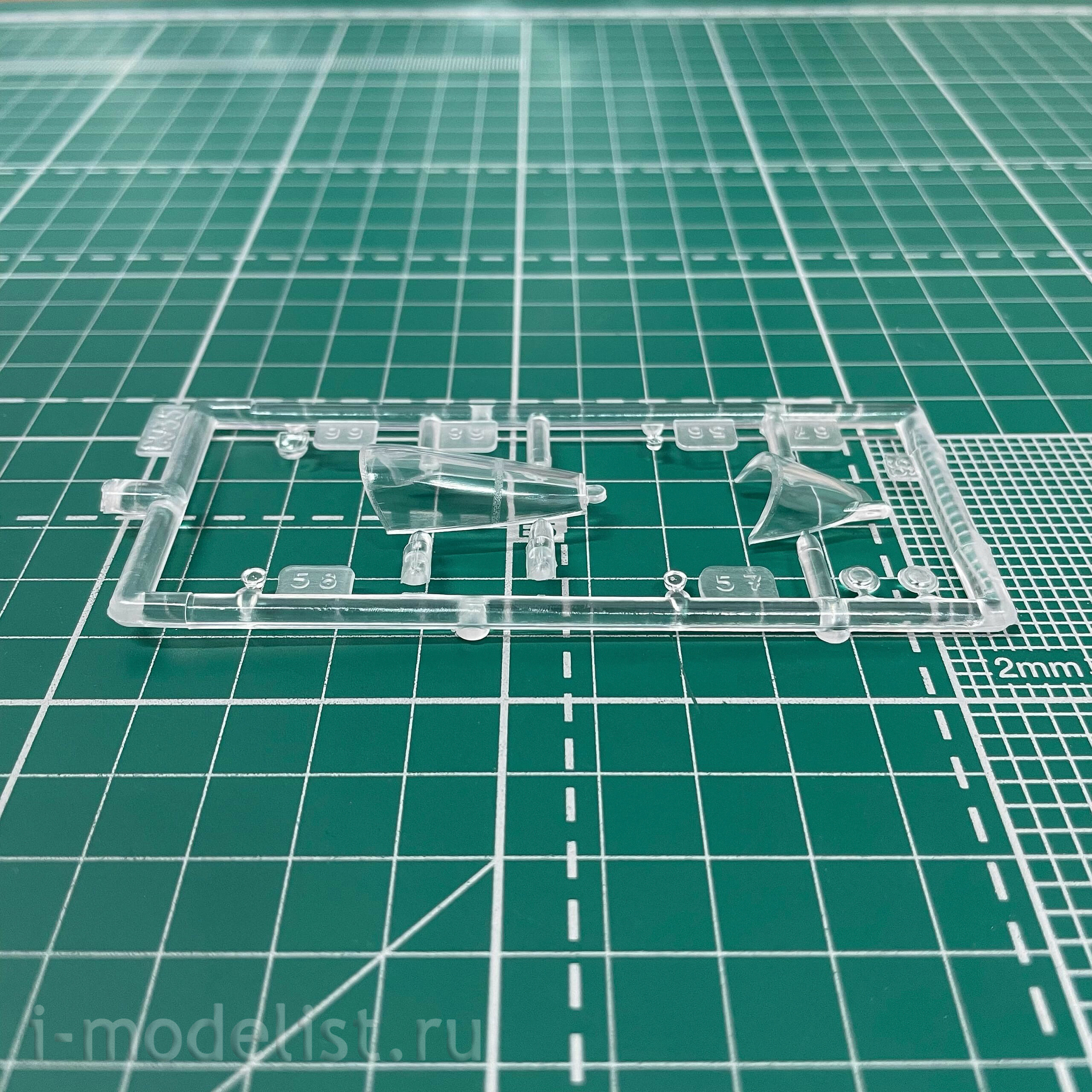 7240П Zvezda 1/72 Подарочный набор: Истребитель завоевания превосходства в воздухе Су-35