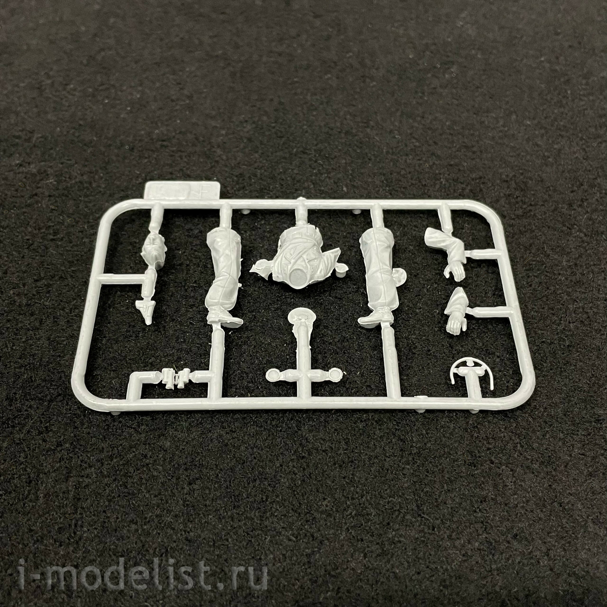 3508 Maket 1/35 German assault howitzer Bison sIG 33 auf Pz.Kpfw I