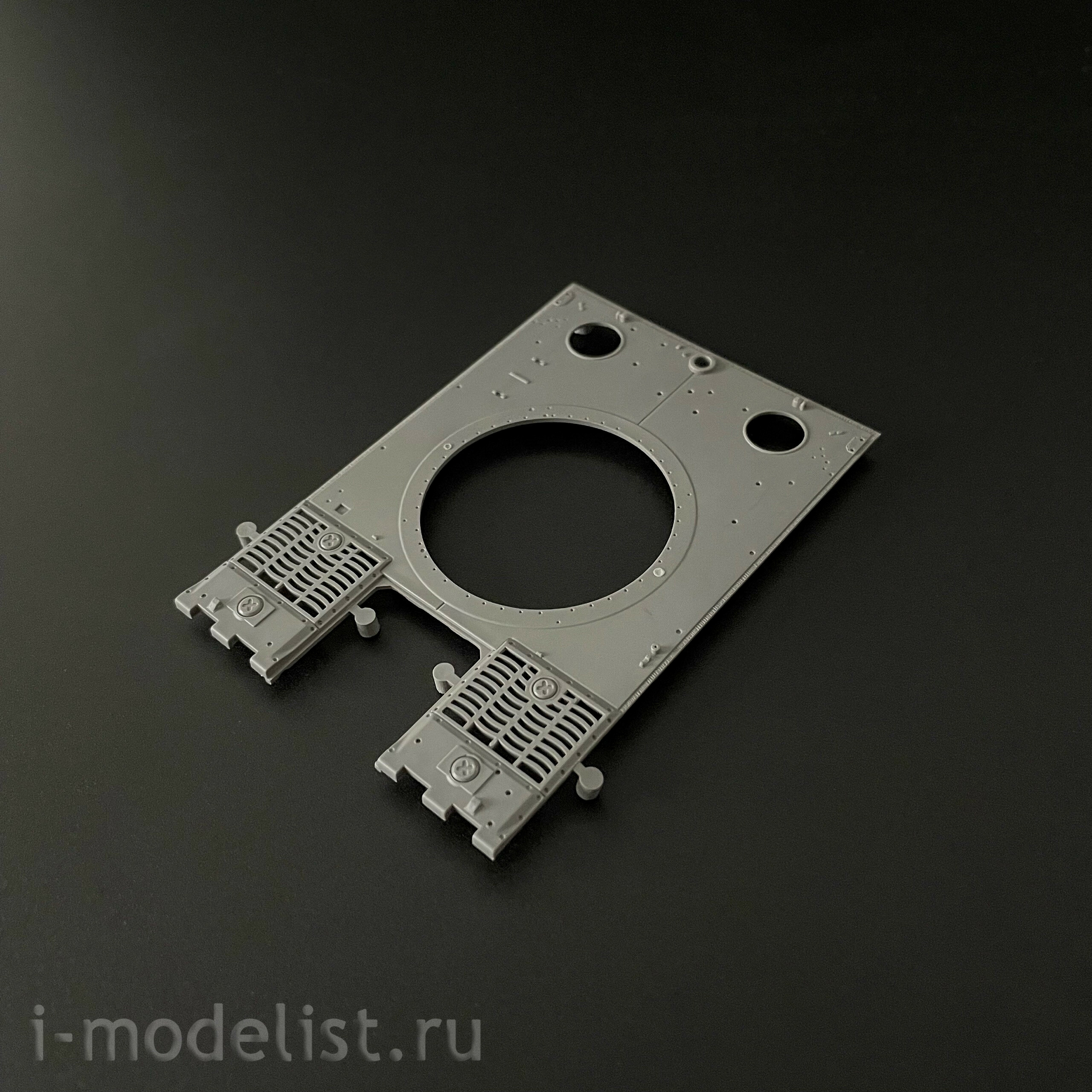 004 UZvezda 1/48 Early production Tiger I tank with full interior 