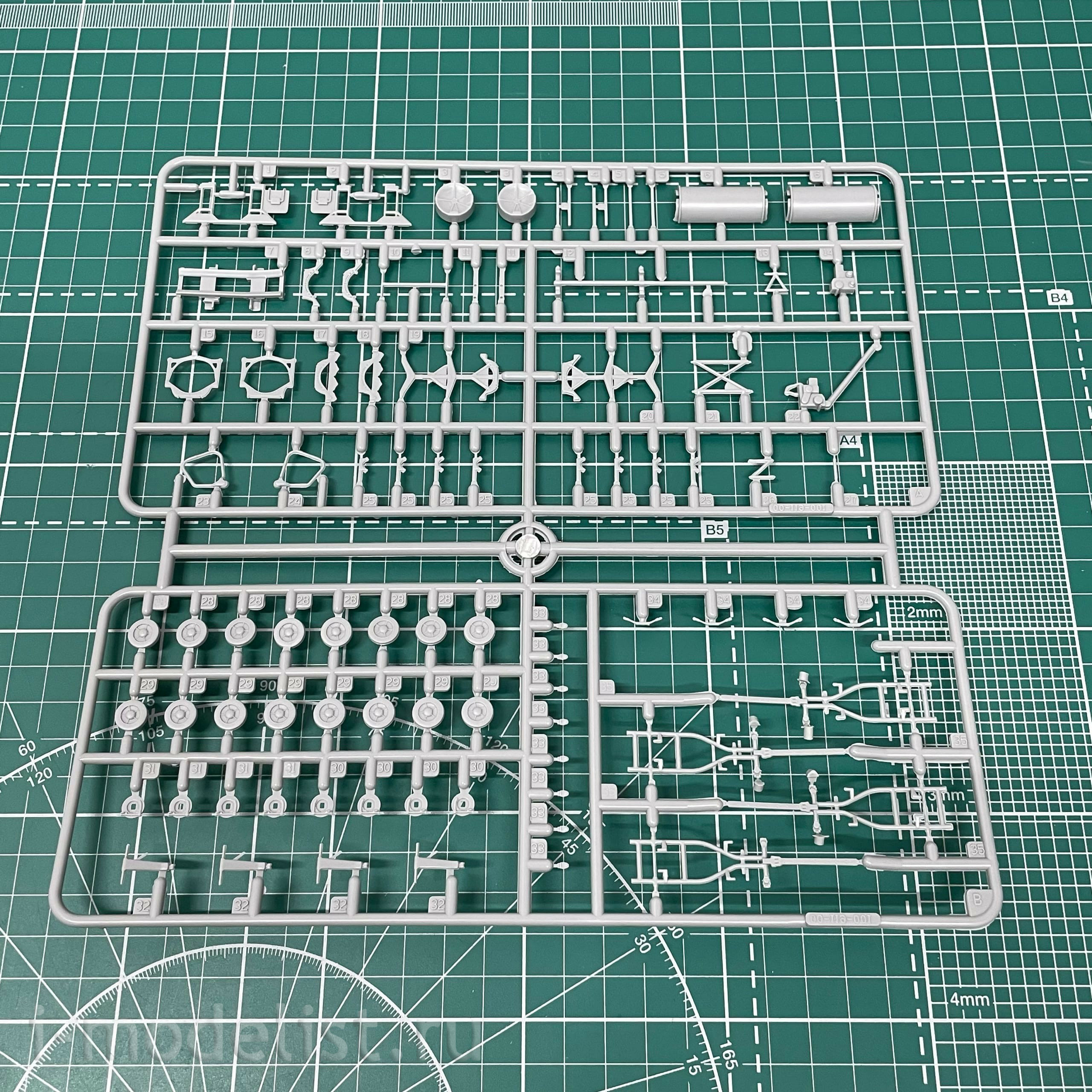 K48115 Kinetic 1/48 US Navy Ground Support Equipment Kit with STT Tractor