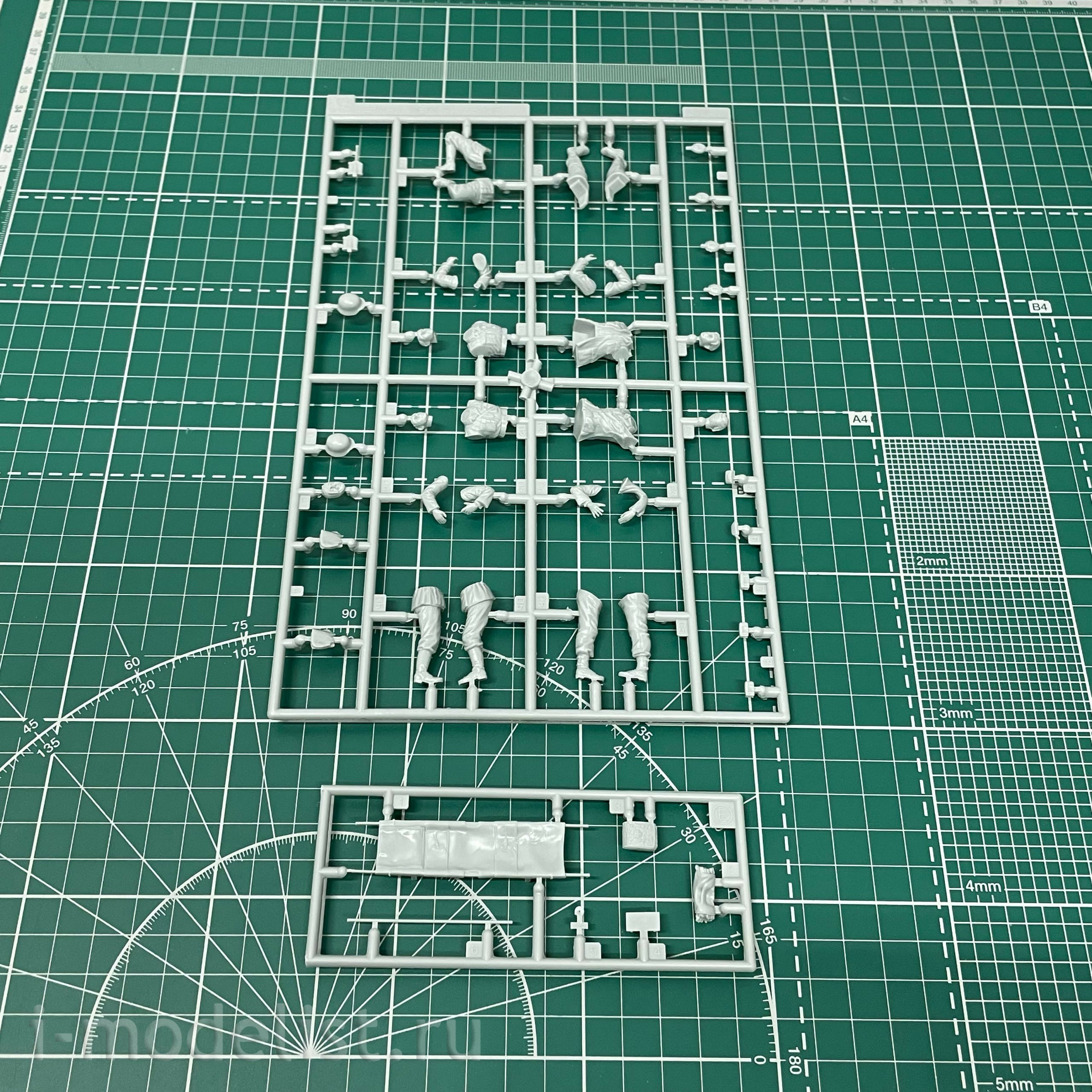 35A01-RCSP Sabre Model 1/35 German railway covered wagon G10 (6 in 1) 