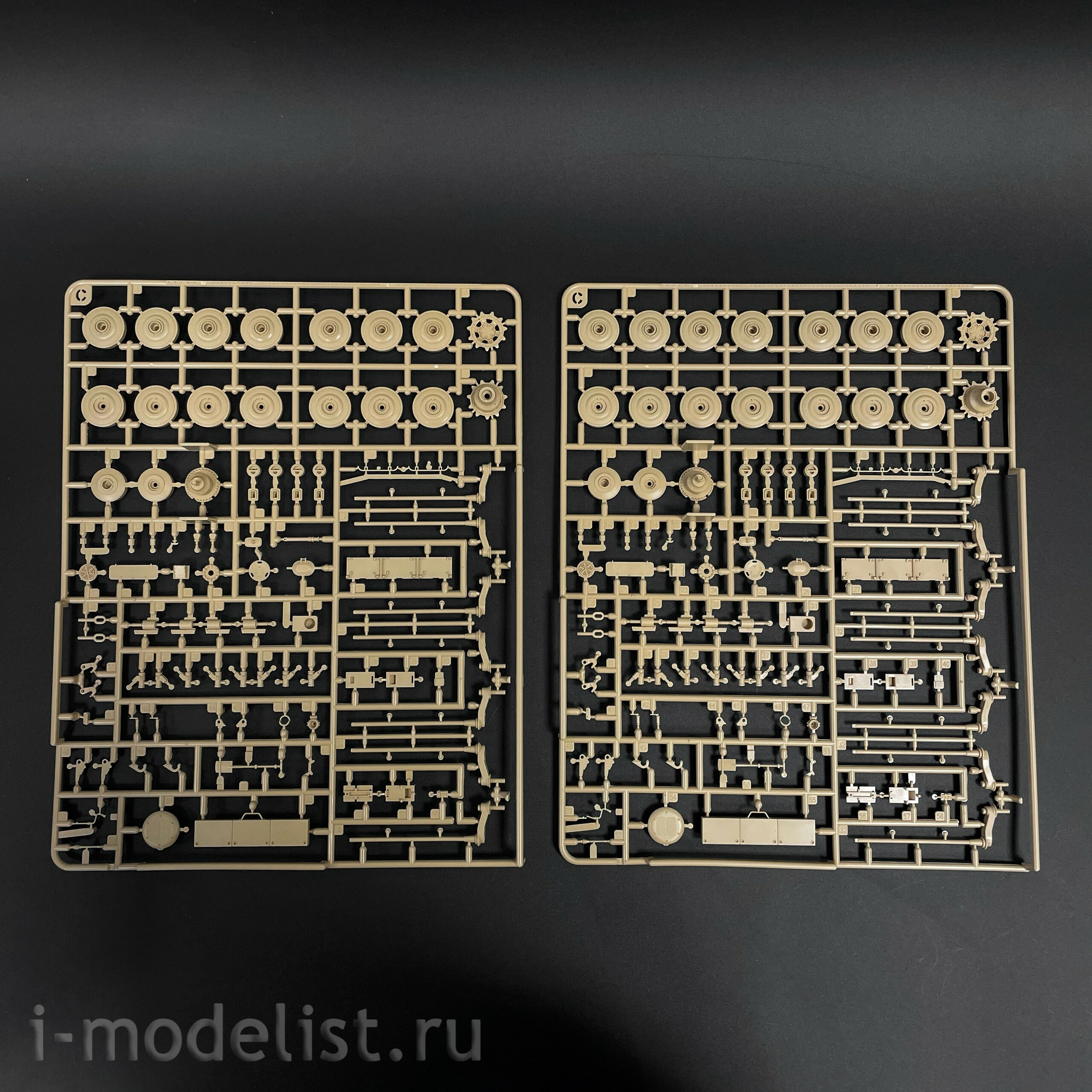 RM-5108 Rye Field Model 1/35 German Leopard 2A7 Main Battle Tank