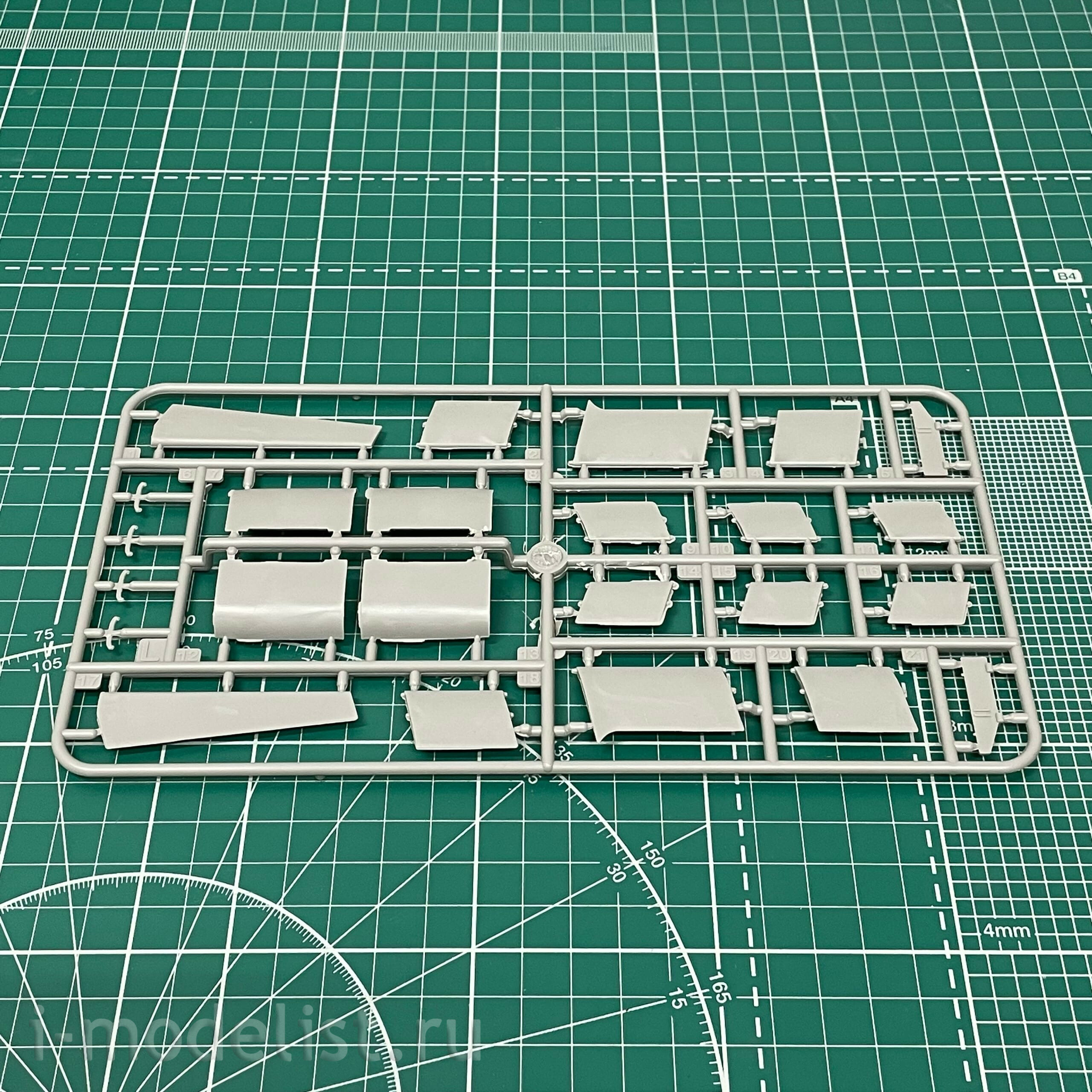 332 Roden 1/144 C-5M Super Galaxy Aircraft