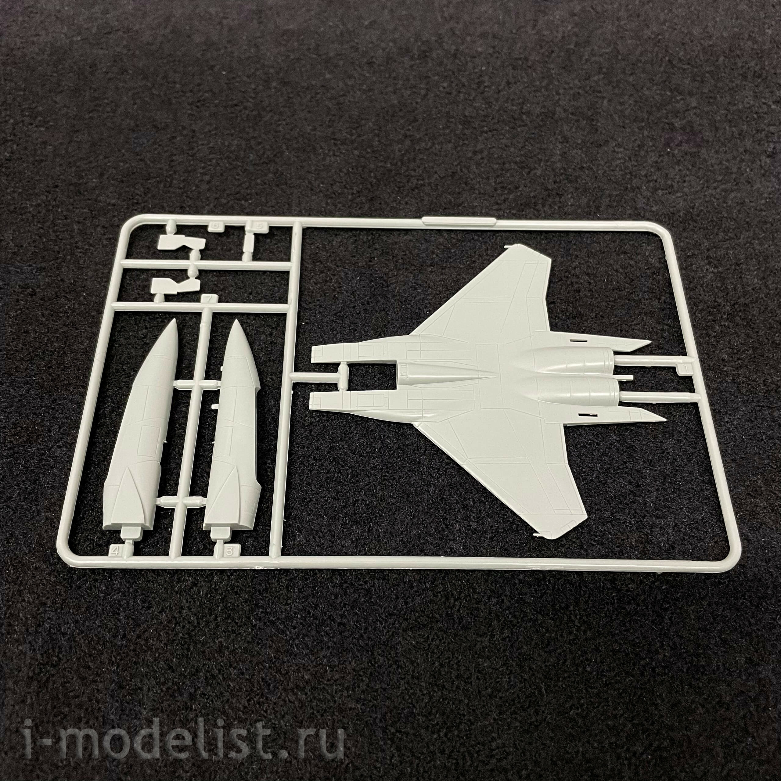 12609 Academy 1/144 Aircraft F-15C 