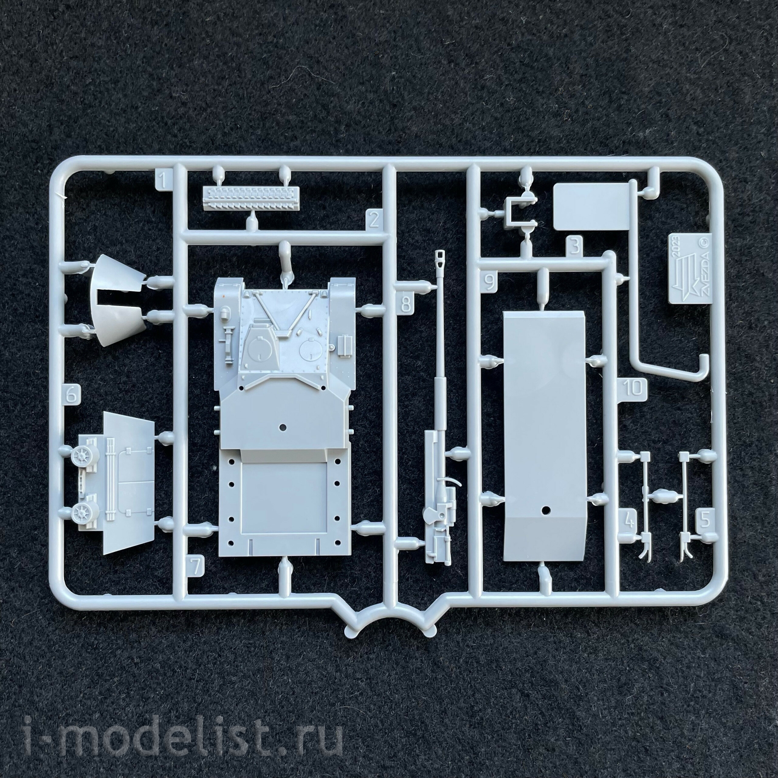 6291 Zvezda 1/100 German tank destroyer 