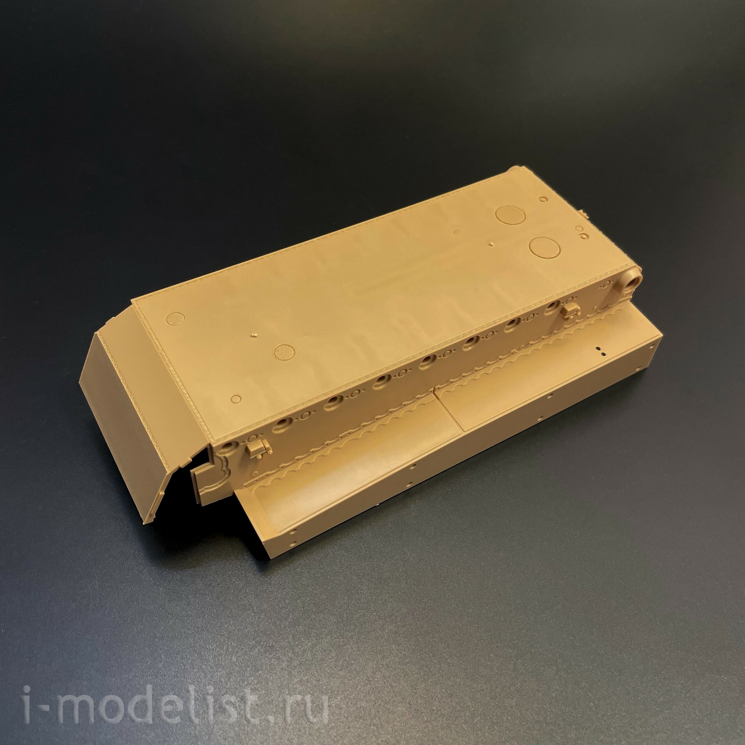 RM-5139 Rye Field Model 1/35 Notмецкий танк Sd.kfz.181 Tiger I (ранний, Курск 1943) с фигуркой Михаэля Виттманна