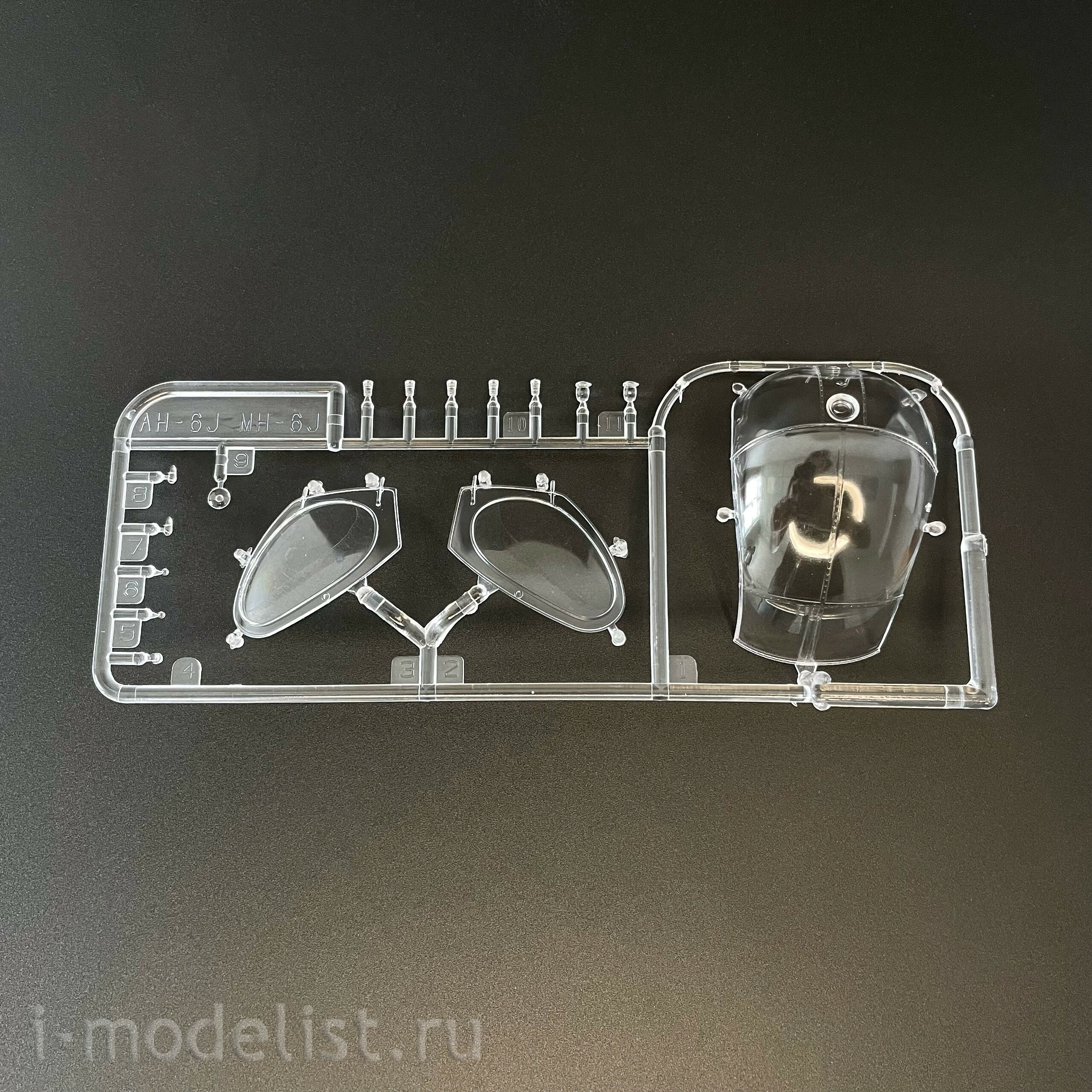 KH50004 Zimi Model 1/35 Вертолёт AH-6J/MH-6J Little Bird с фигурами