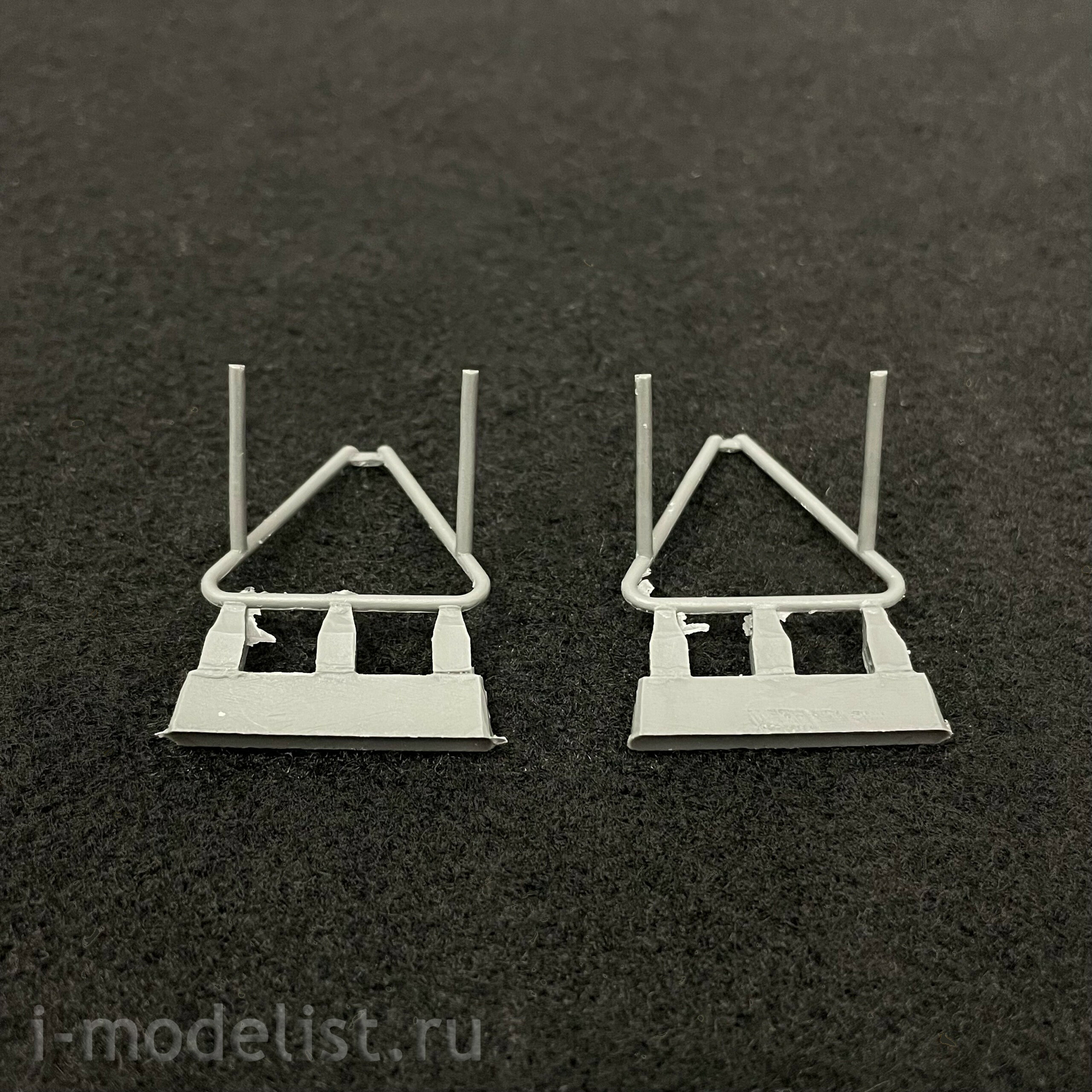 SPS-063 Meng 1/35 Russian 9M38 Surface-to-air Missile Dispaly Racks & Missile Container (Resin)